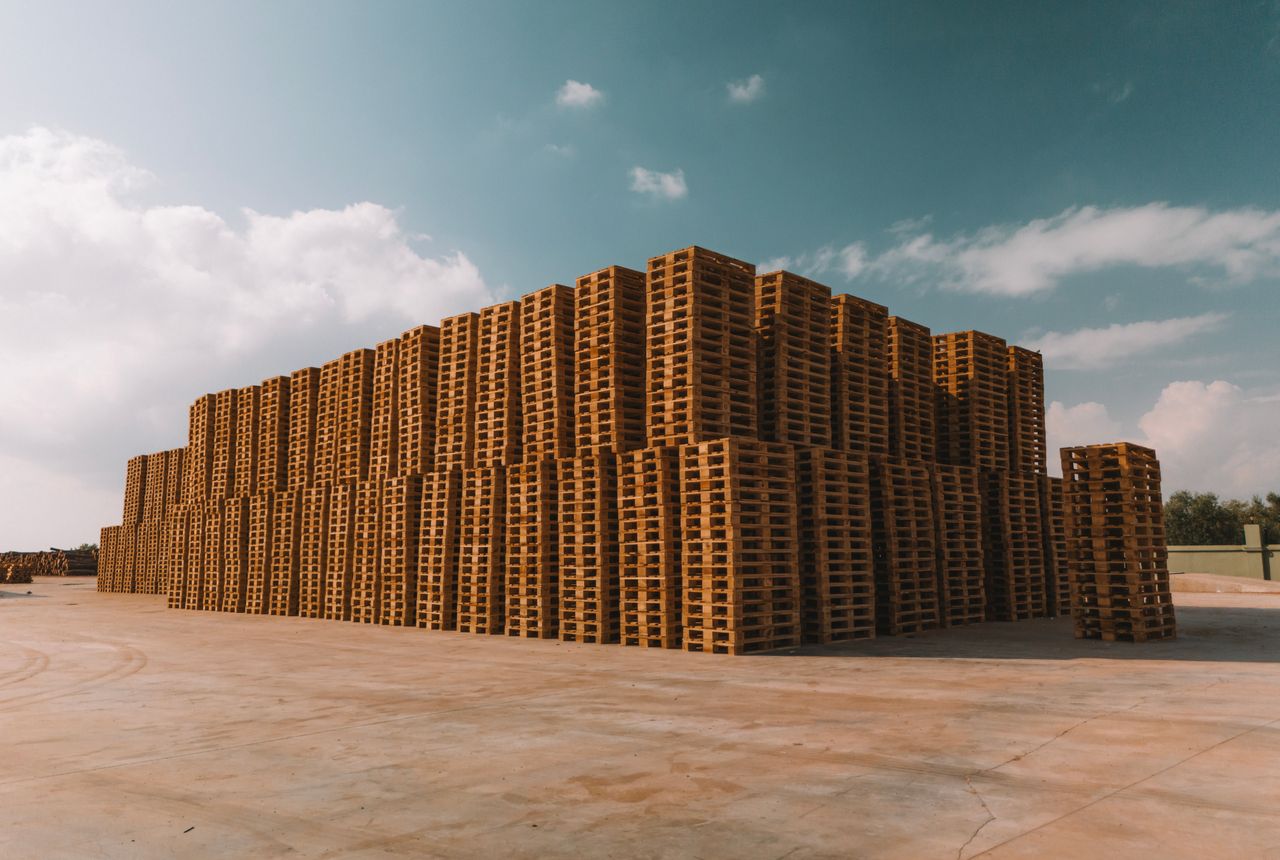 Storage & moves to storage Barley — removals work in progress