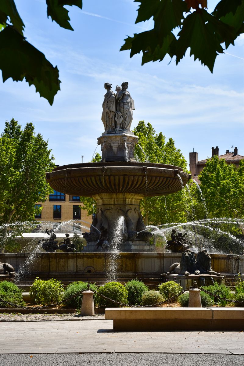 Fontaine de la Rotonde a Aix-en-Provence