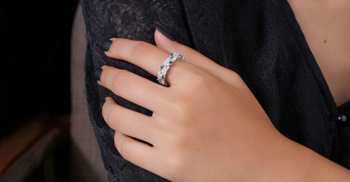 Pourquoi ma bague me fait-elle le doigt vert ?