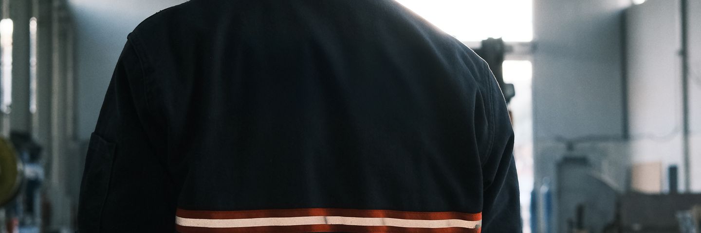 スマートファクトリーの生産現場のイメージ写真