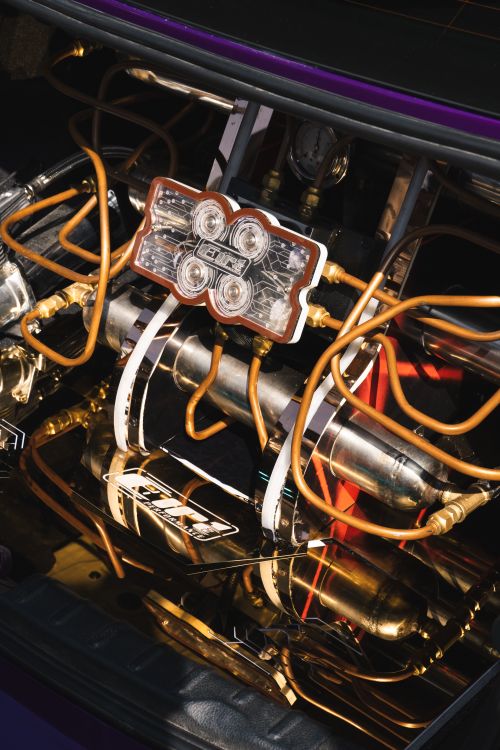 Intricate Automobile Engine Design and Tubing · Free Stock Photo
