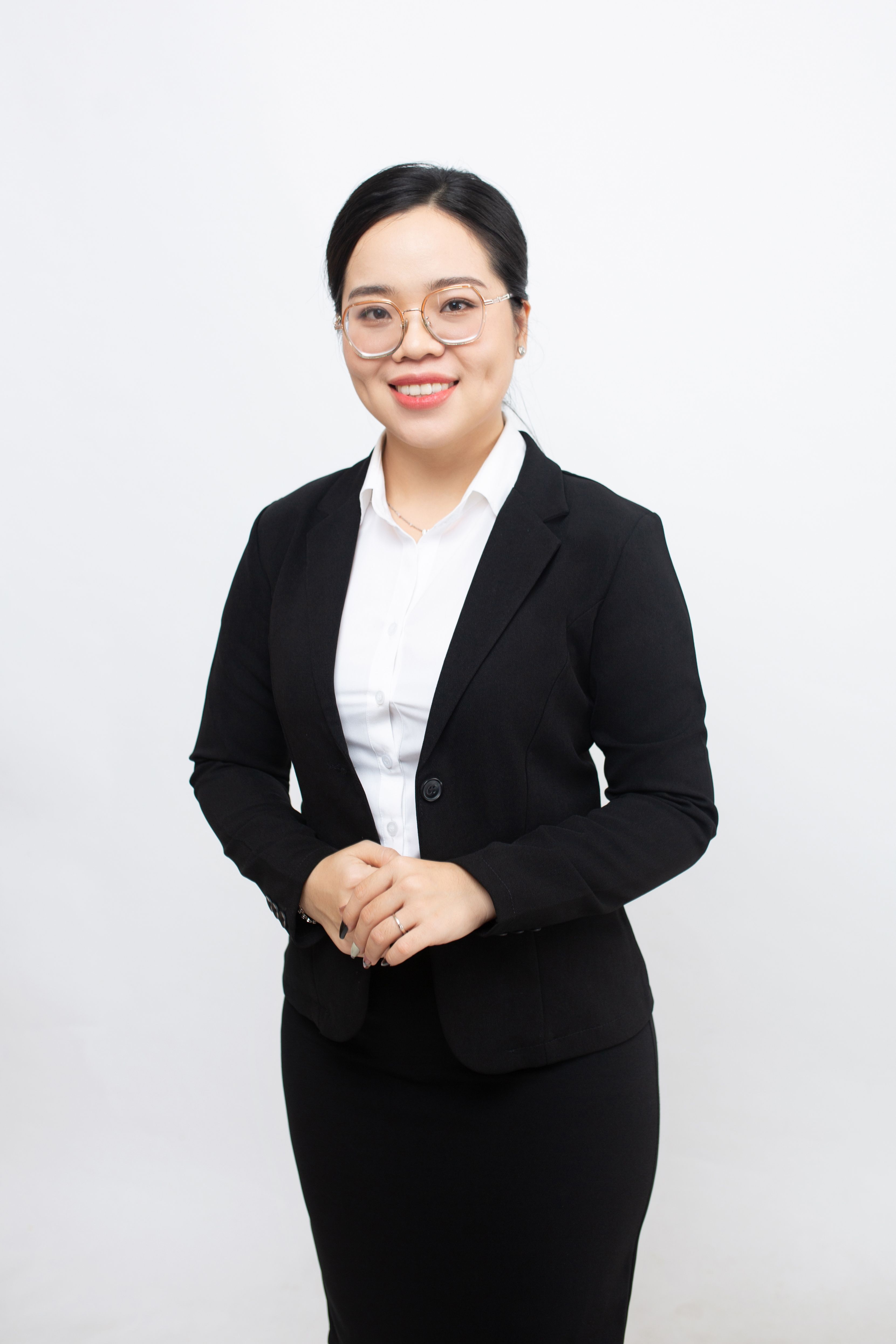 Miễn phí Nữ Luật Sư Tạo Dáng Với áo Vest đen Ảnh lưu trữ