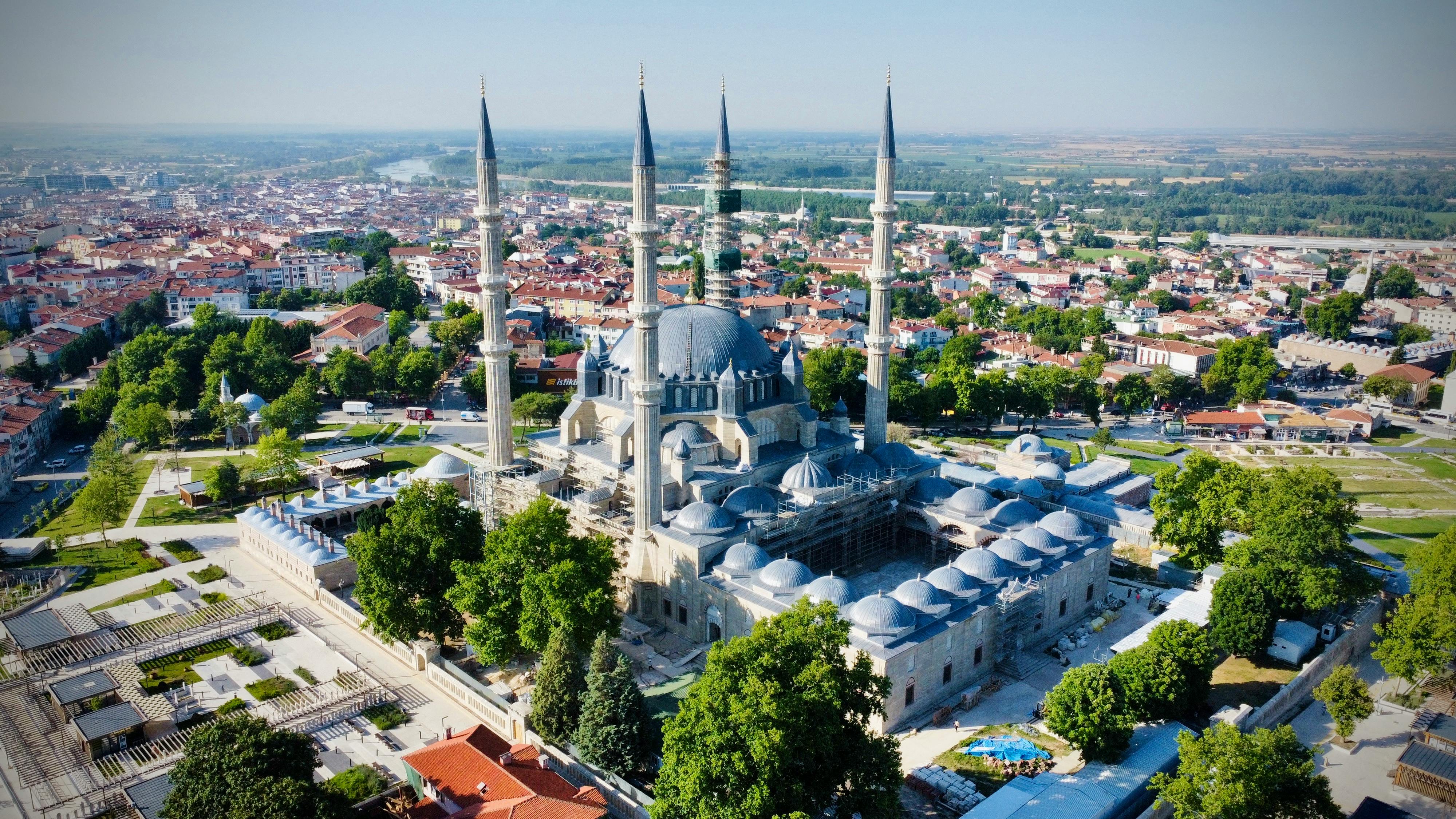 free photo of edirne selimiye camii nin havadan gorunumu