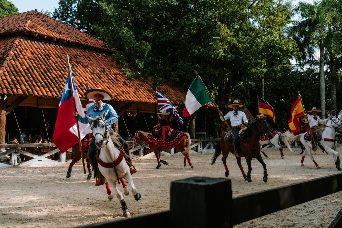 Hacienda de la Encarnación: Historia Colonial en el Corazón de Villanueva