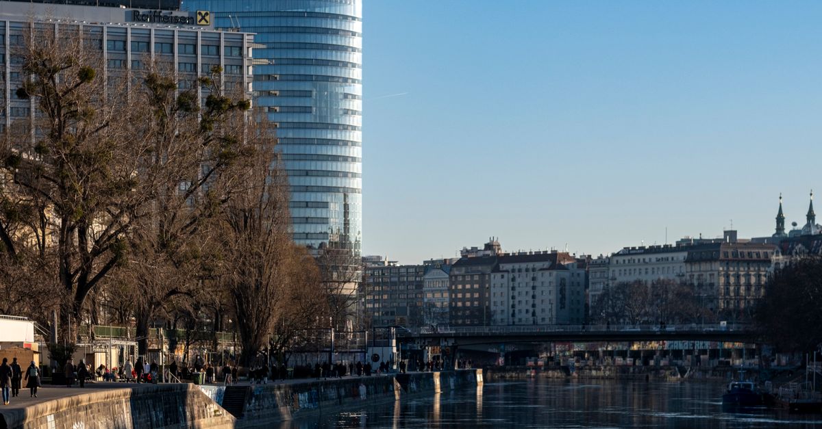 stablecoin structural flaws Urban landscape featuring artistic graffiti and modern architecture along the Danube Canal in Vie stablecoin structural flaws Urban landscape featuring artistic graffiti and modern architecture along the Danube Canal in Vie