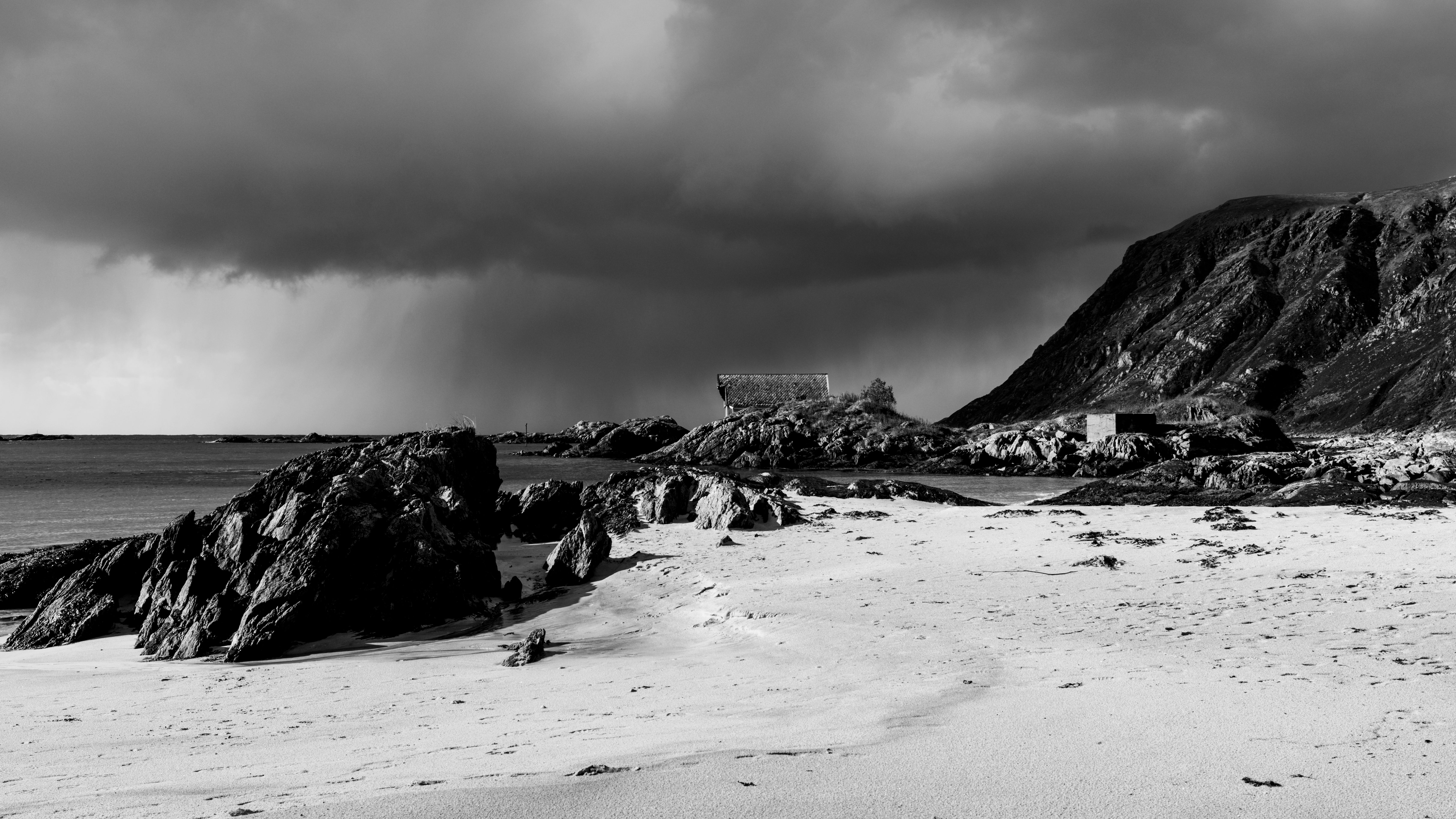Dramatic Black and White Coastal Landscape · Free Stock Photo