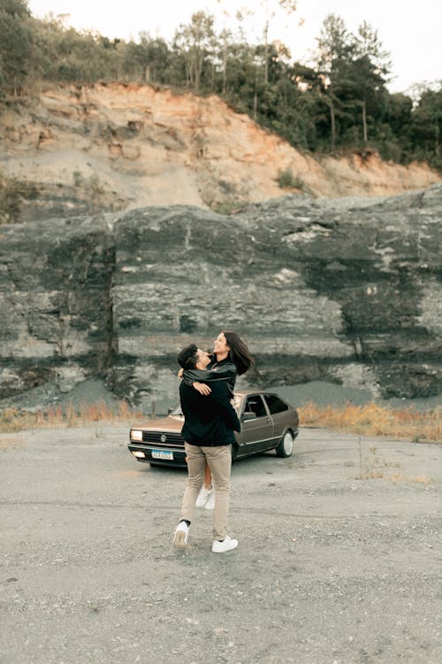 {{https://mixerdates.com/?ch=mixerblog}}couple having new adventures