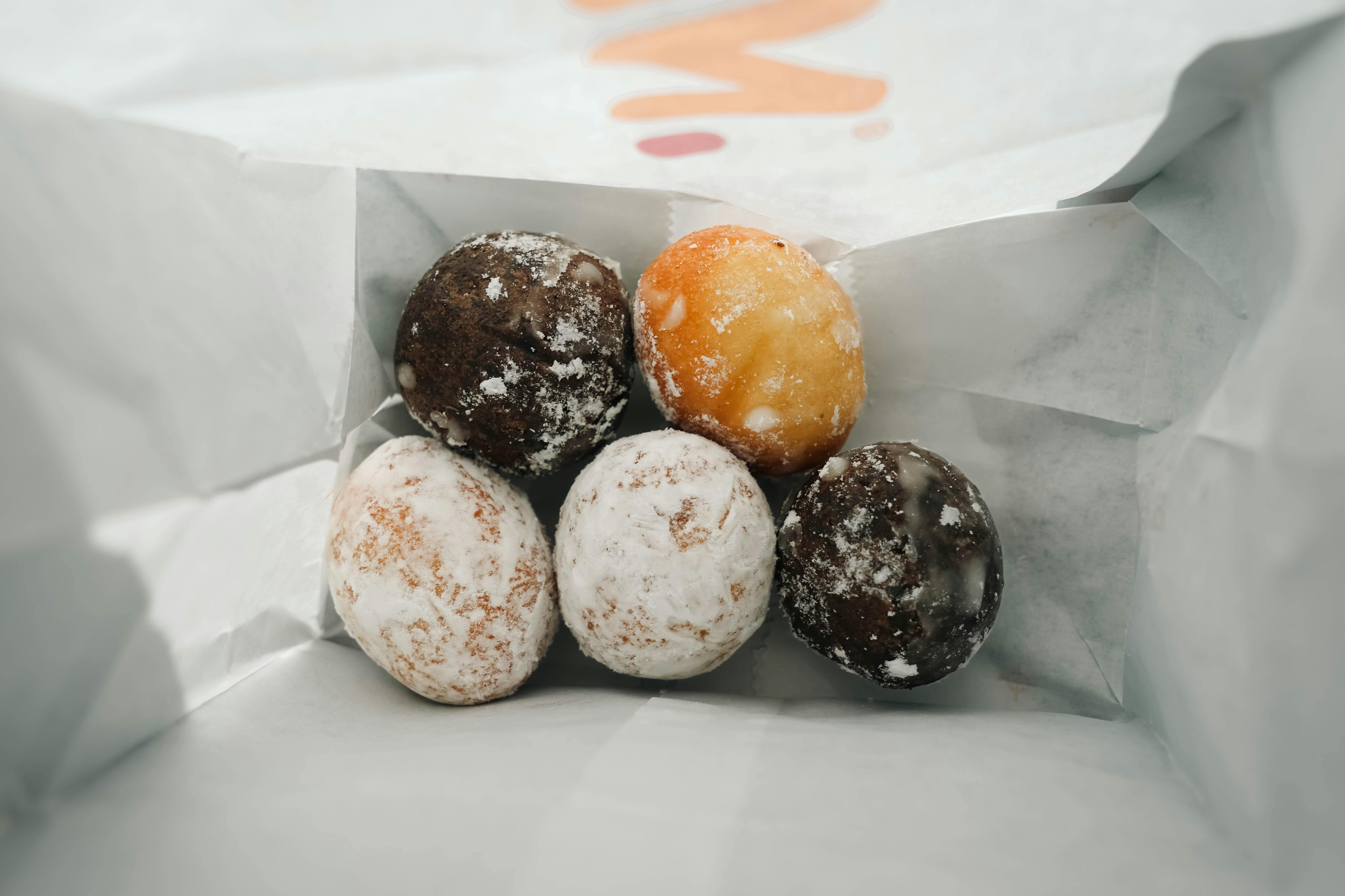 The Glazed Donut Trap: How Delivery Apps Secretly Hijack Your Brain for Your Dunkin&#039; Order