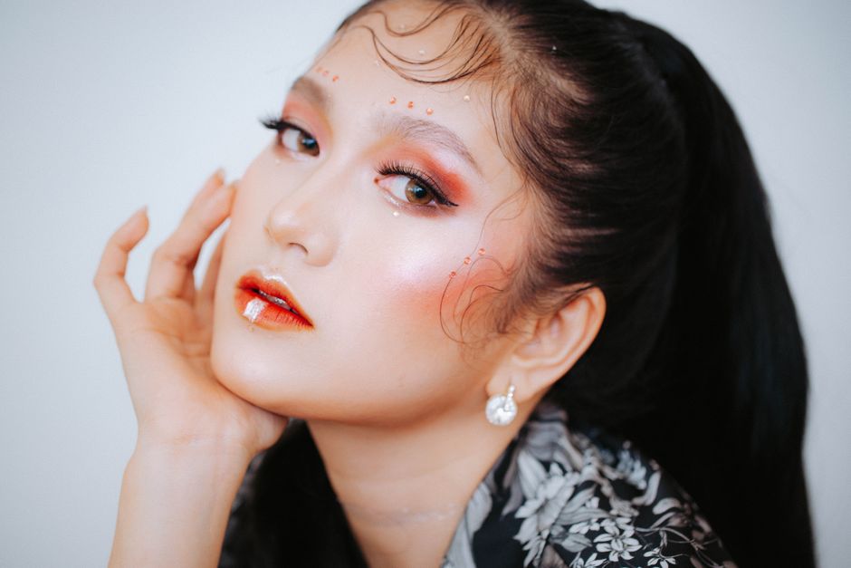 Trang Điểm Dạ Hội Tông Khói Cho Người Lớn Tuổi Tại Hà Nội