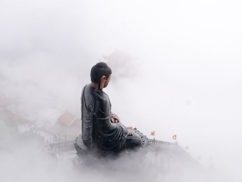 Darmowe zdjęcie z galerii z budda, chmura, góra