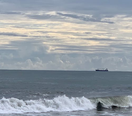 Foto profissional grátis de barco, dayligth, nuvens