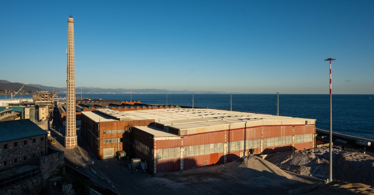 Industrial Factory by the Sea in Savona · Free Stock Photo