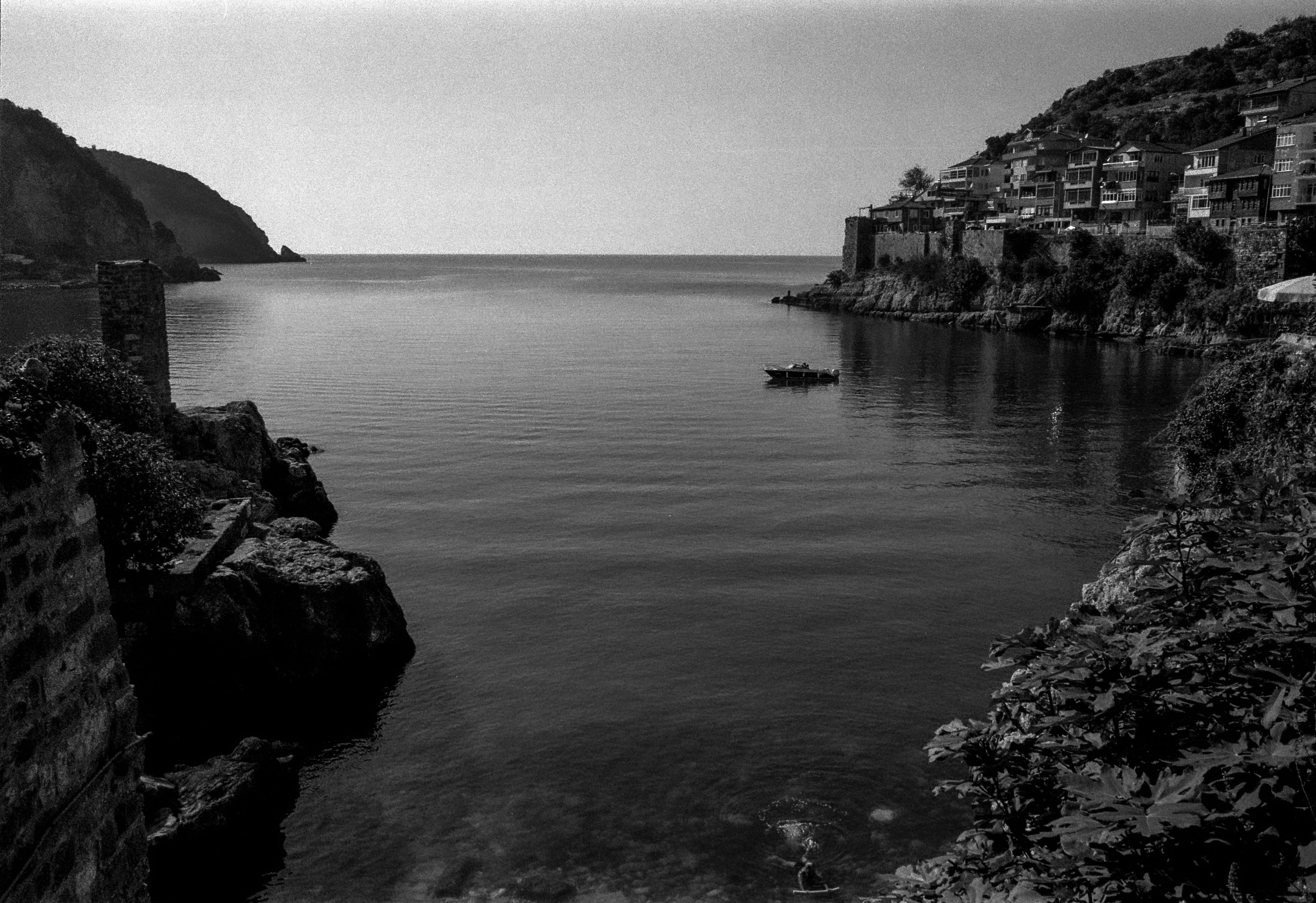 Black and White Coastal View in Historic Area · Free Stock Photo