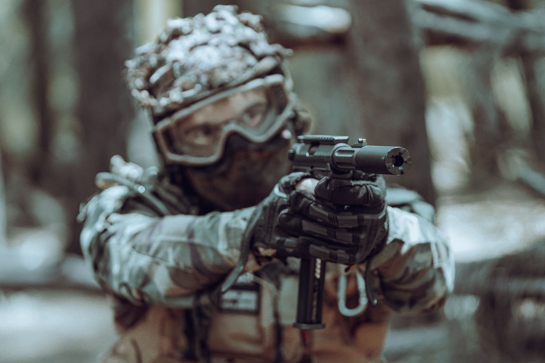 famas cs2