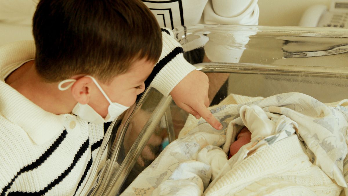 Réussir larrivée dun nouvel enfant - illustration