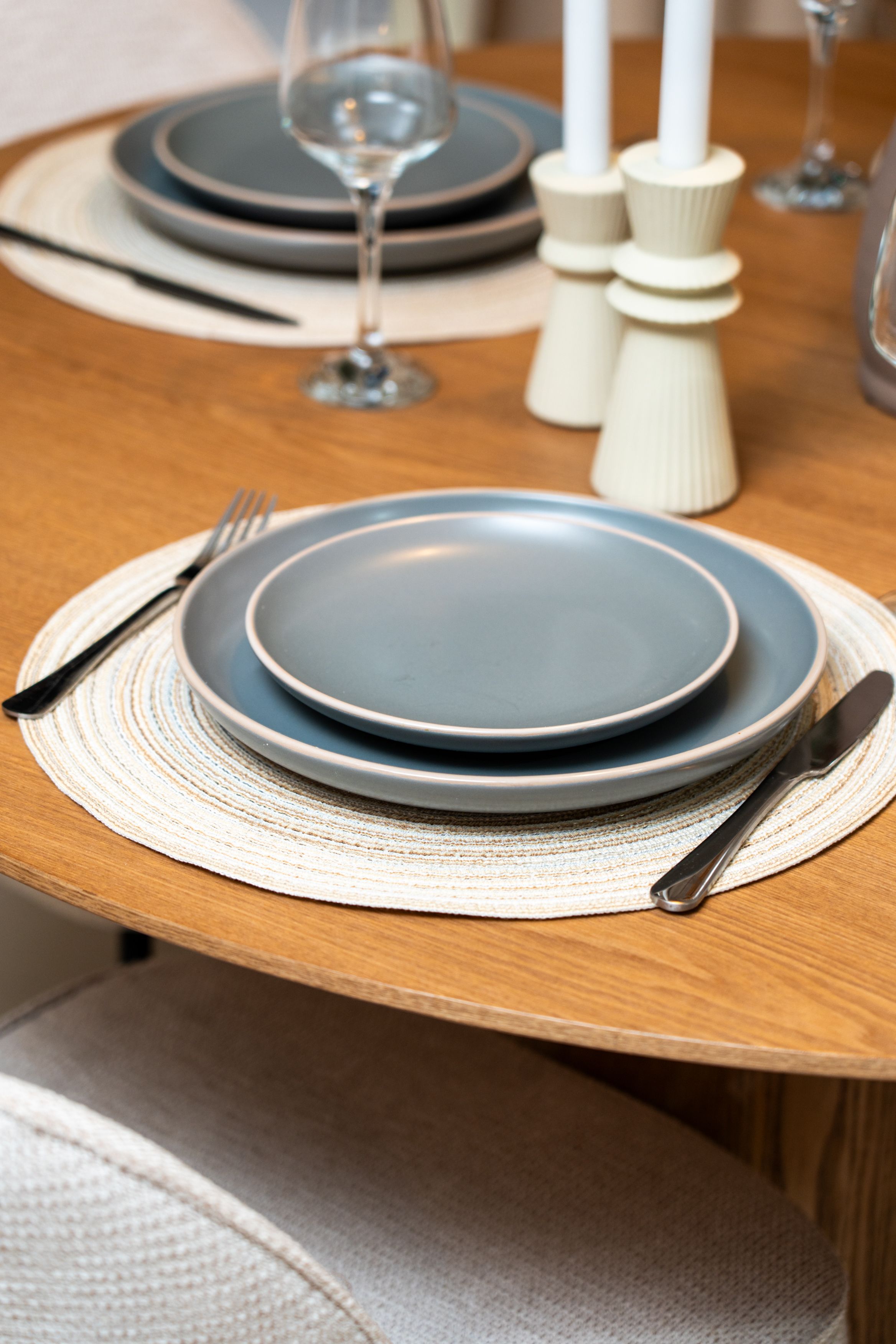 Elegant Dining Table Setting in Modern Style · Free Stock Photo