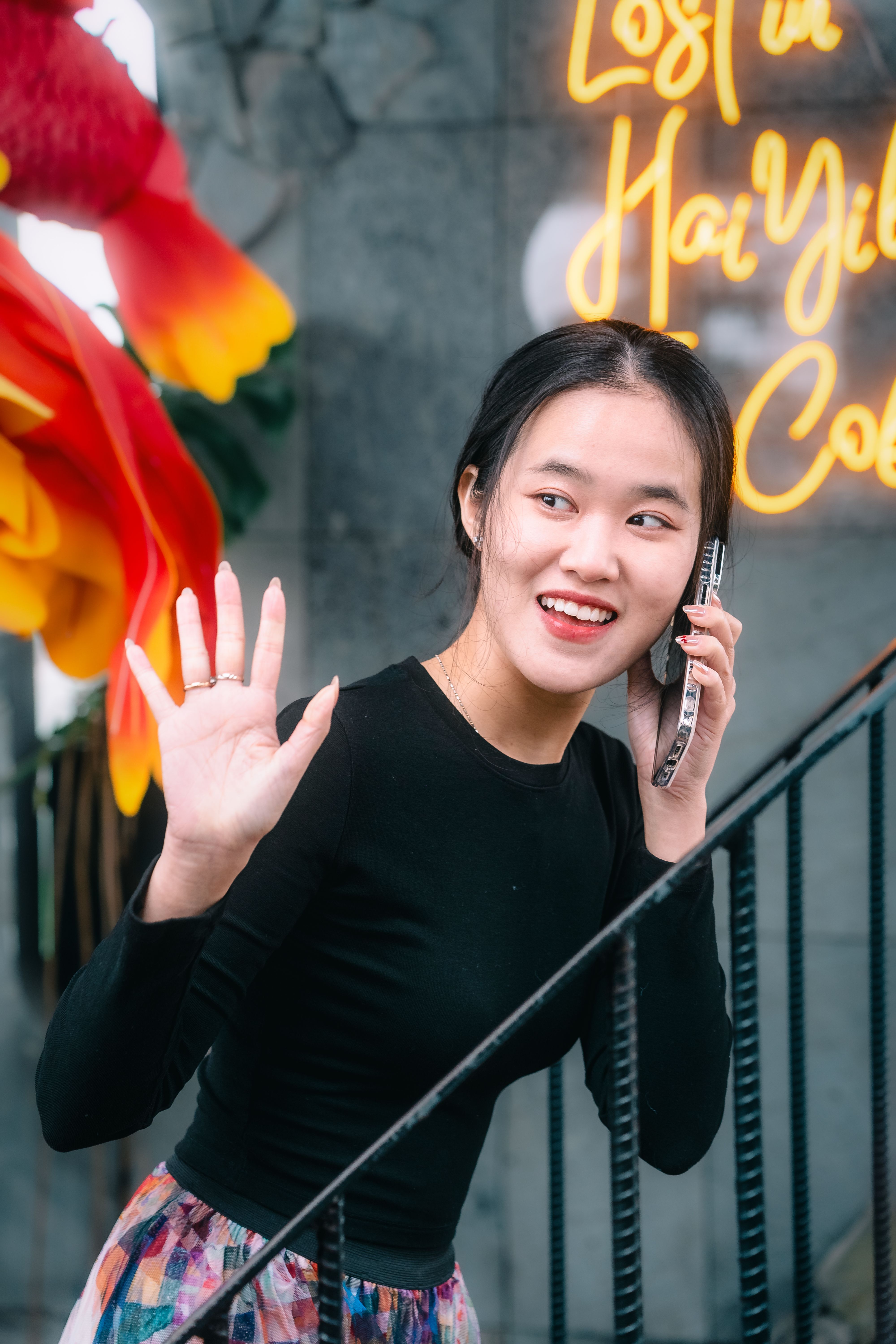 Everyone Talking On Phone Photos, Download The BEST Free Everyone