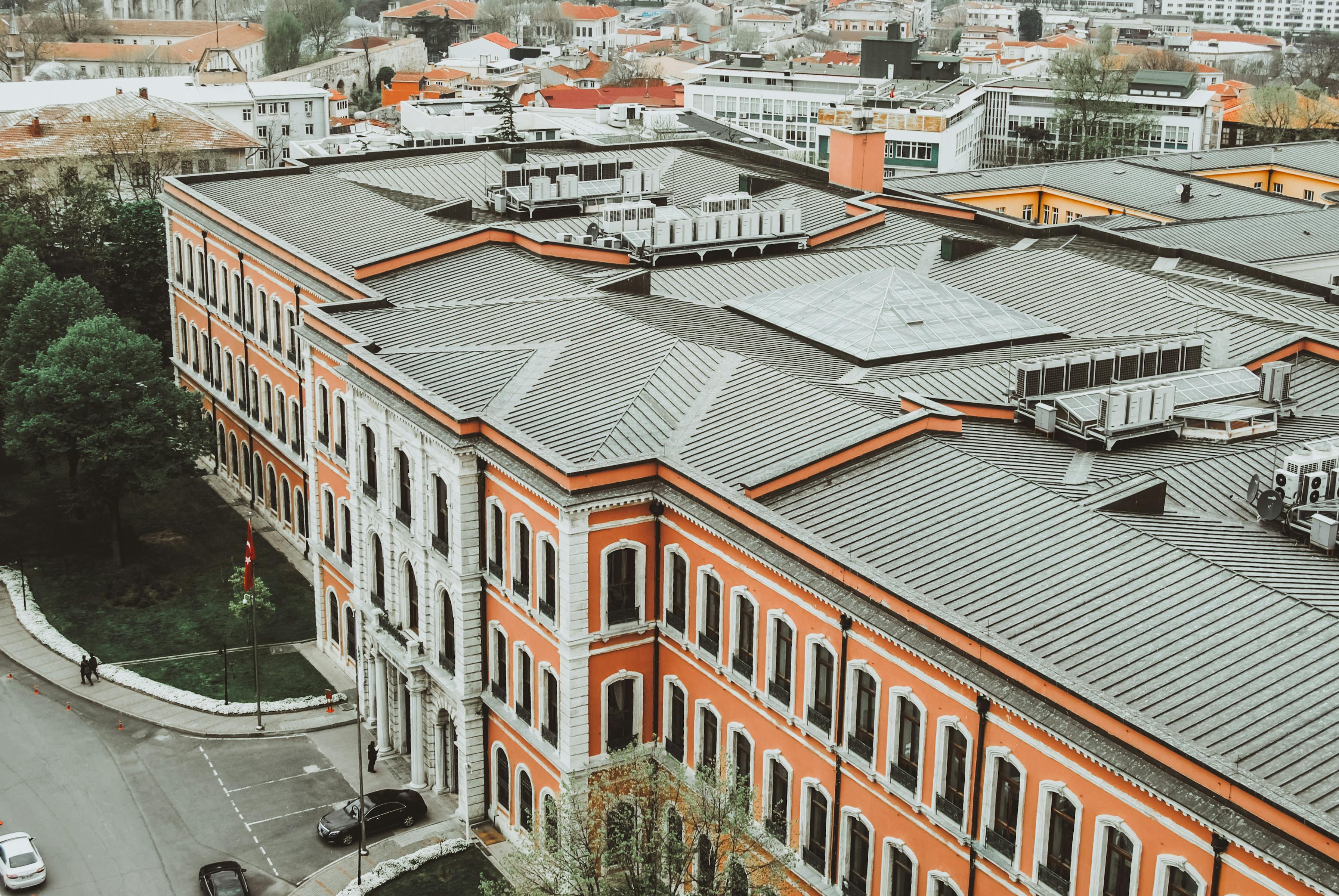 How university-edtech collaborations are contributing to building India’s AI-ready workforce — Photo by Lobiya on Pexels