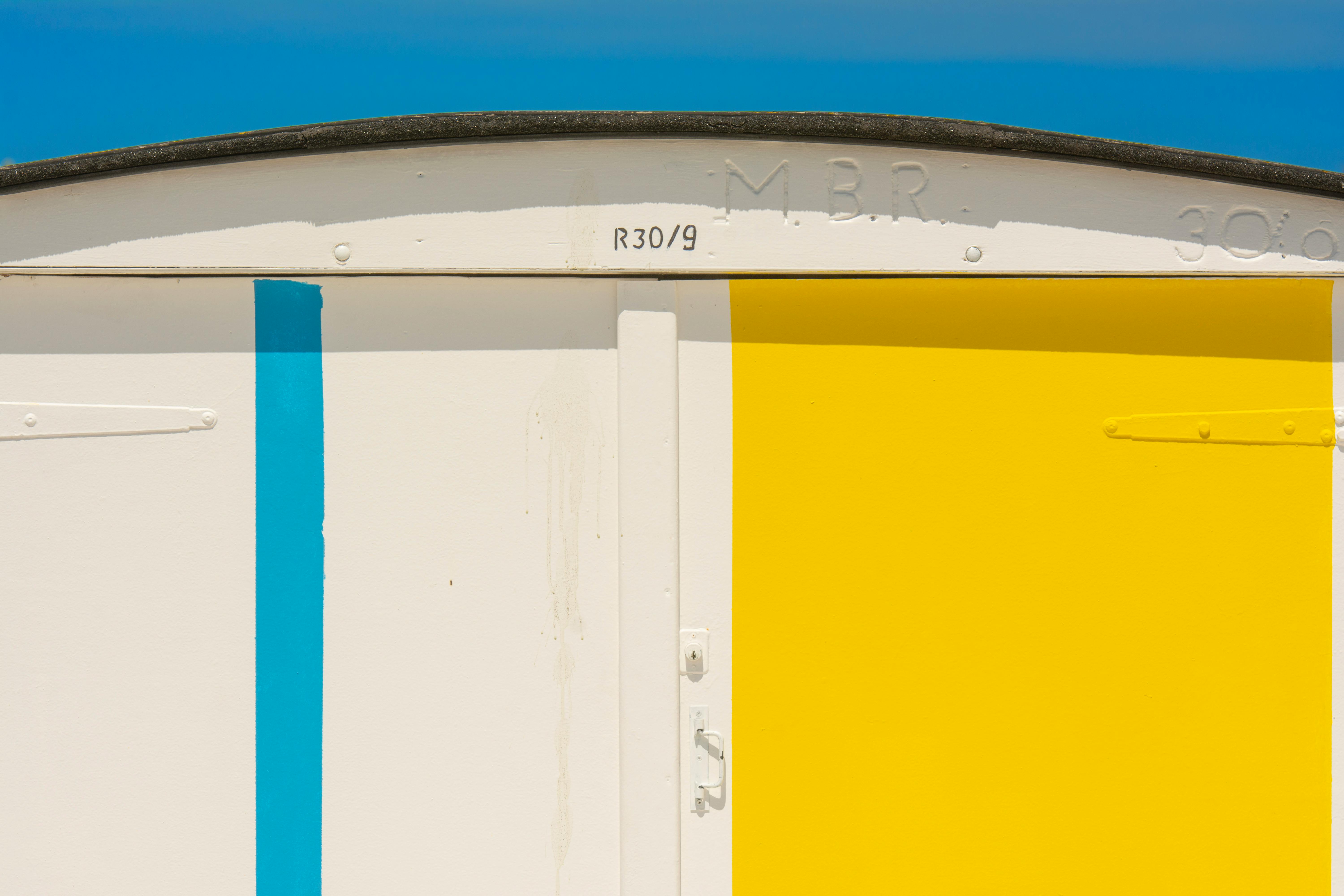 <b>89 Ide Dekorasi Nuansa Liburan: Dari Pantai Tropis Hingga Pegunungan Alpen</b>