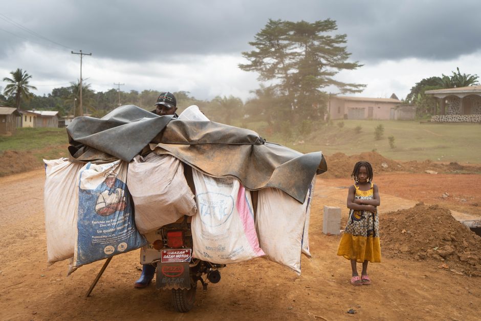 Salaires à Kribi en 2026 : revenus dans la station balnéaire camerounaise