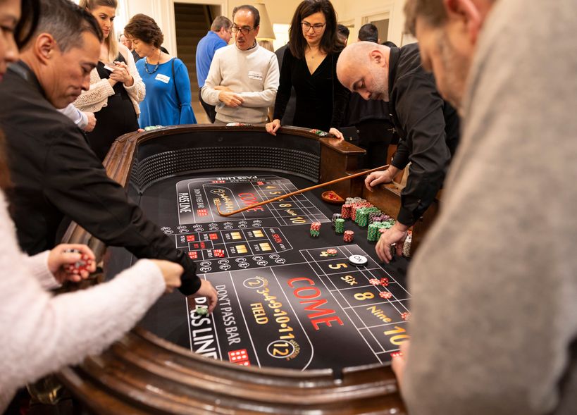 Online Casino: Spielautomaten und Live-Spiele im Überblick