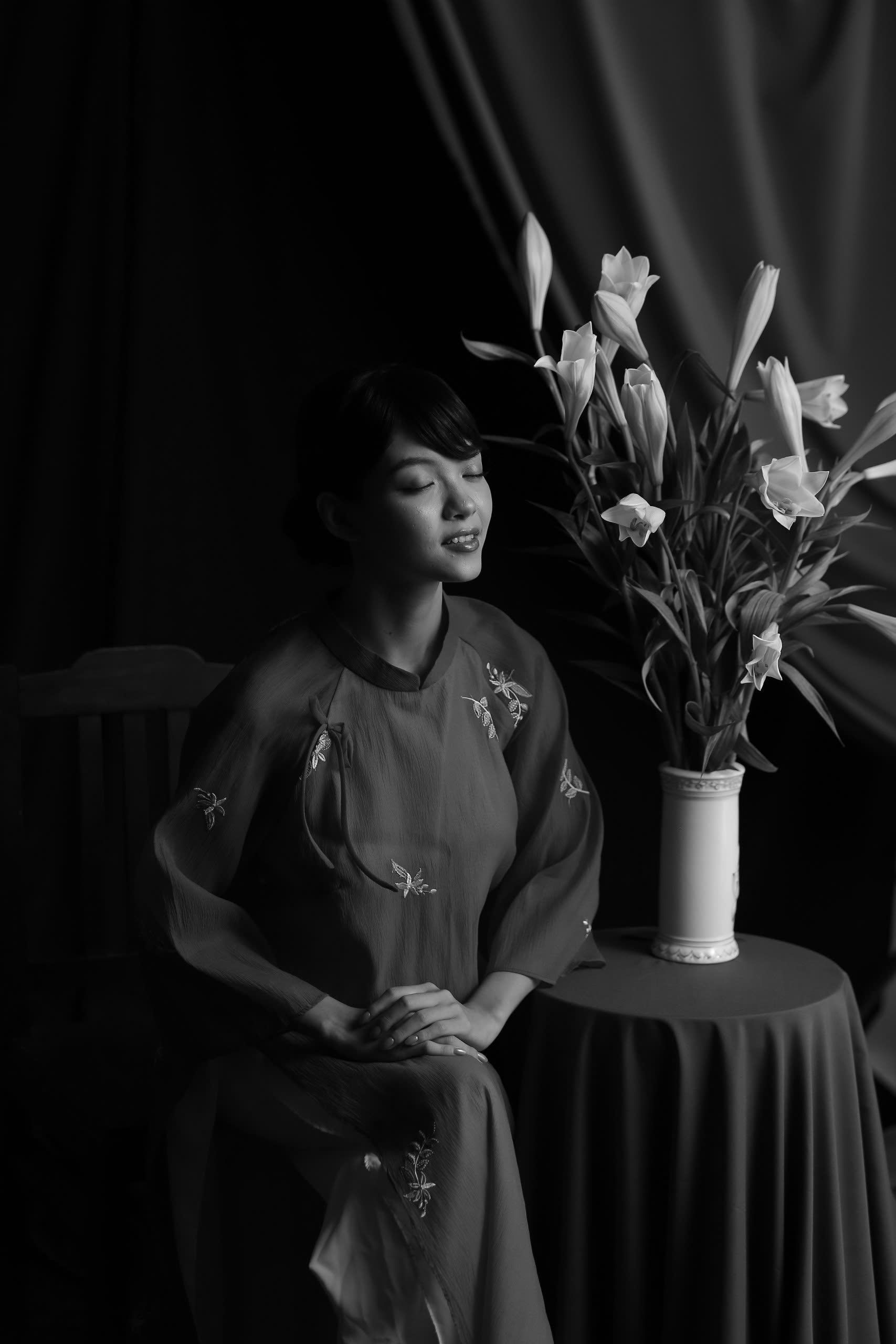 Black and White Portrait of Woman with Flowers · Free Stock Photo