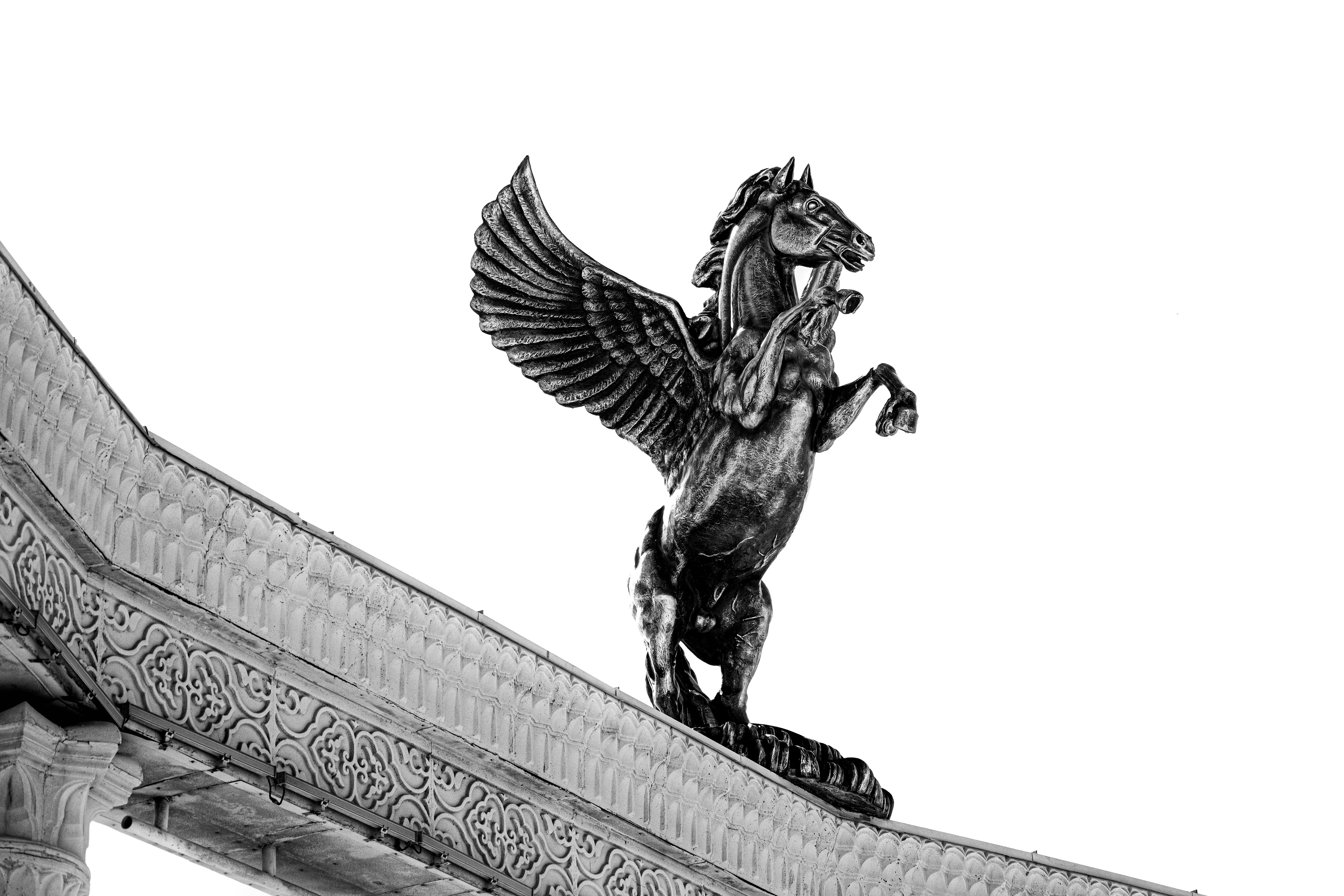 全台首座！桃園燈會13米機械飛馬帶來科技互動新體驗