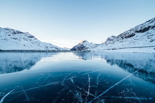 Photographie De La Rivière De Glace