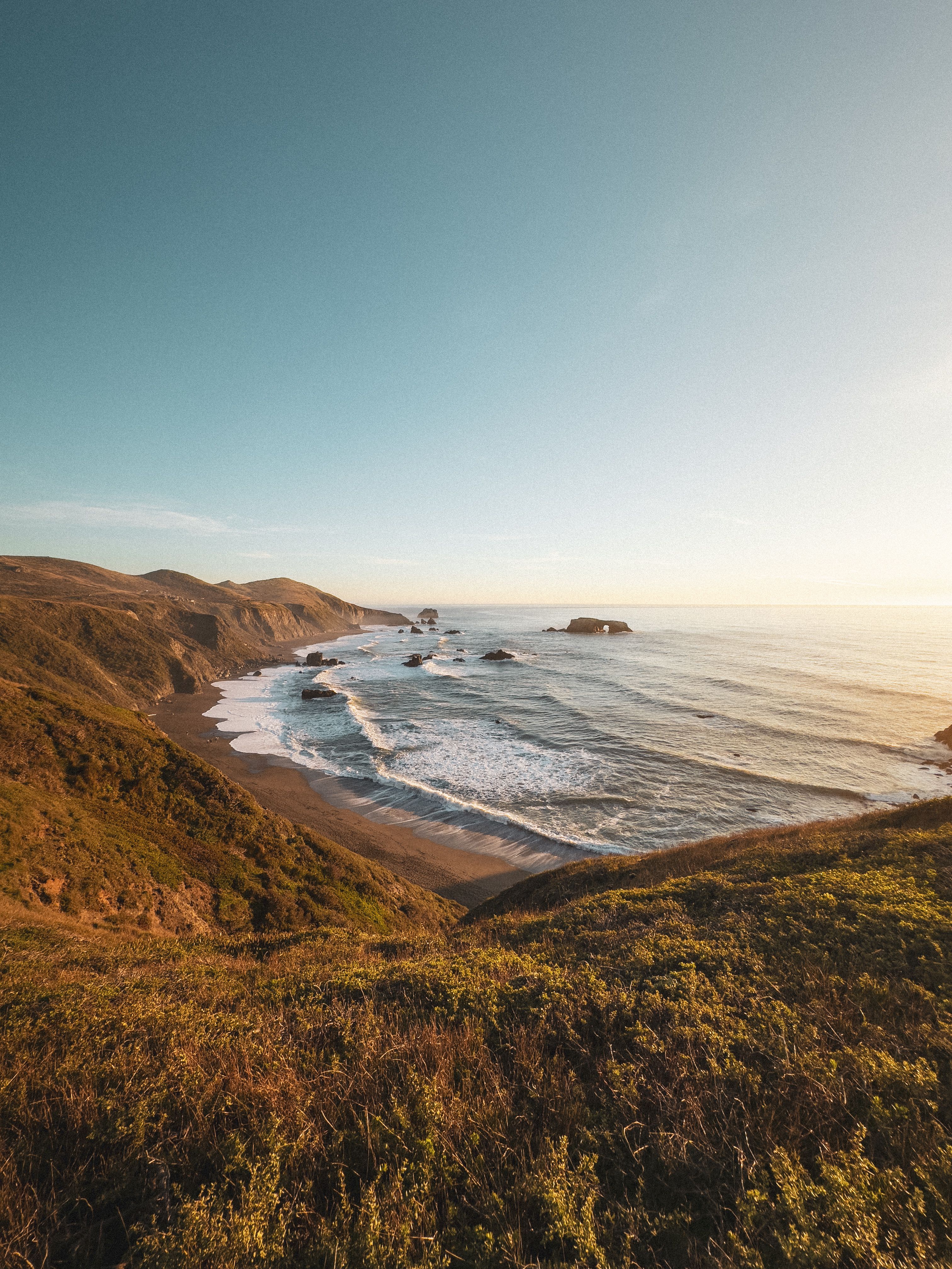 Kalifornische Küste bei Sonnenuntergang – Ursprung des Cali Weed Hypes