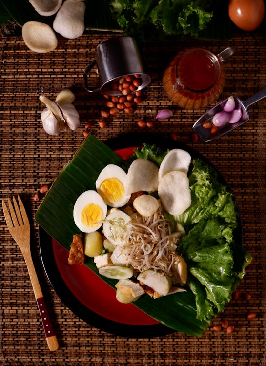Salad With Egg