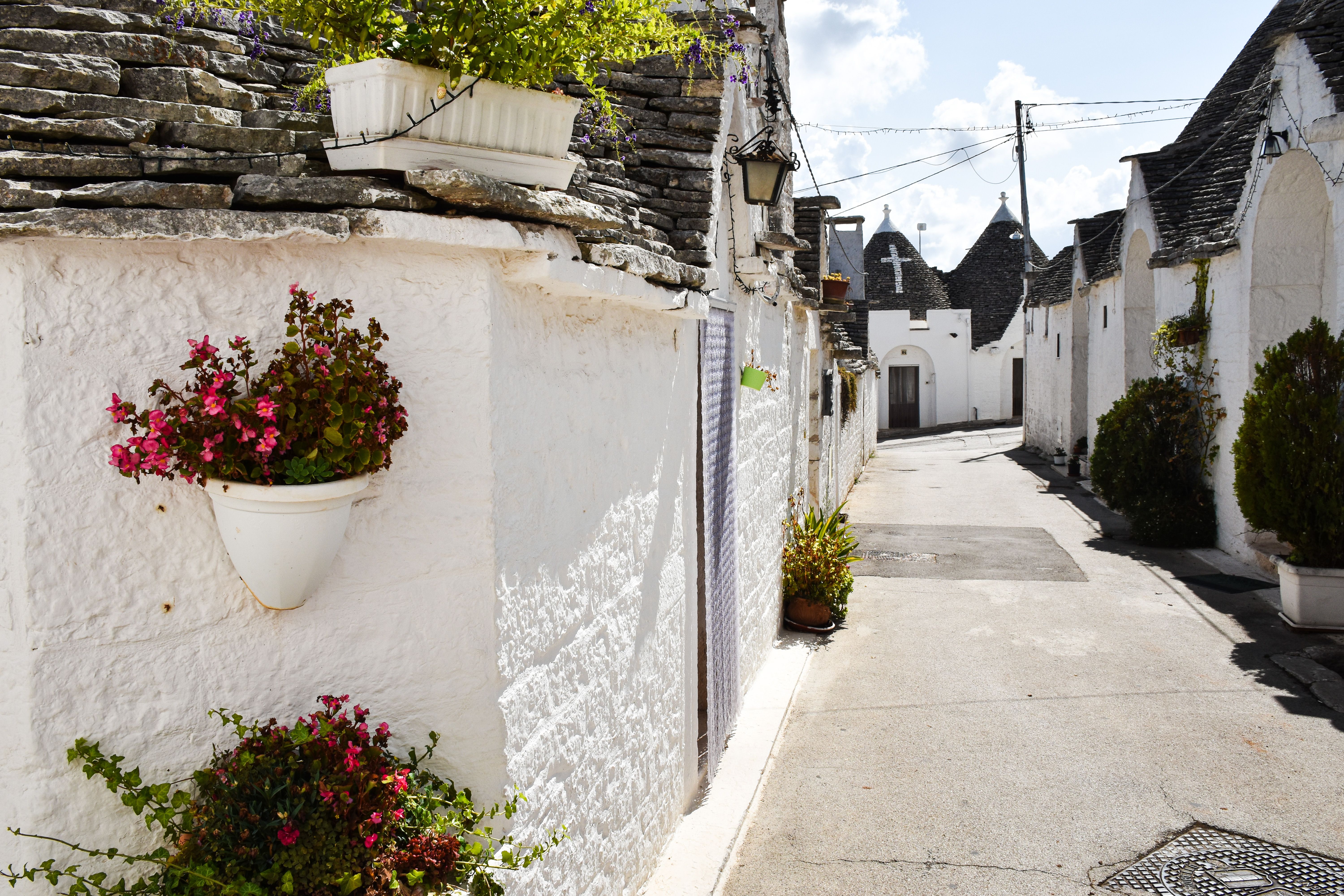 Centro Storico — the White Village Loop