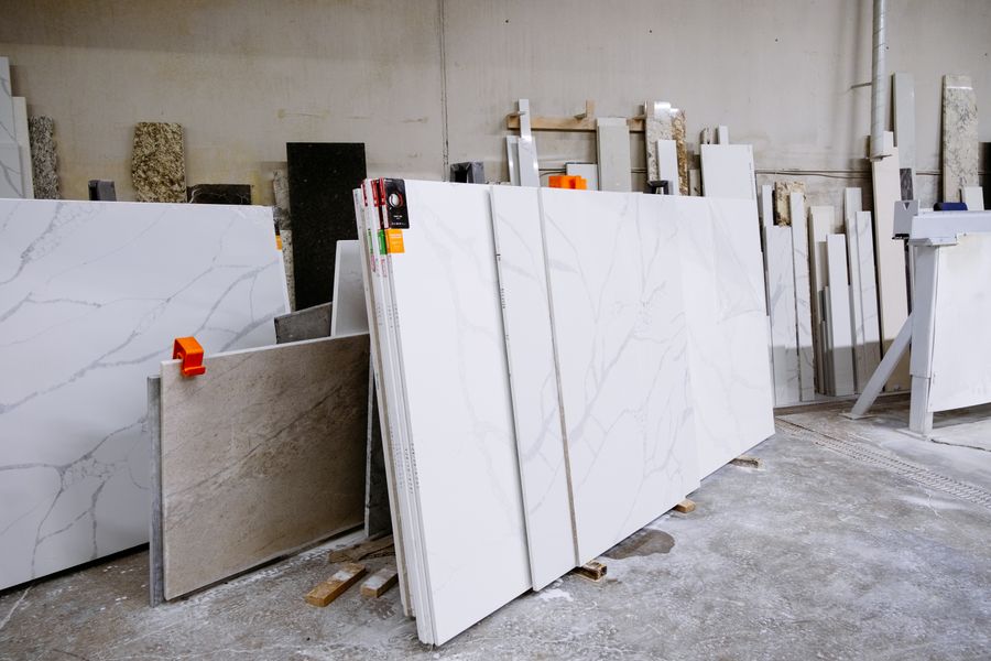 Slab marmuru w pracowni