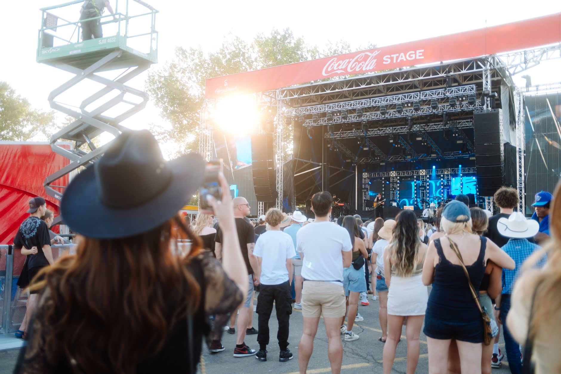 Jandarmi în acțiune la festivalul Elrow din Năvodari Jandarmi în acțiune la festivalul Elrow din Năvodari