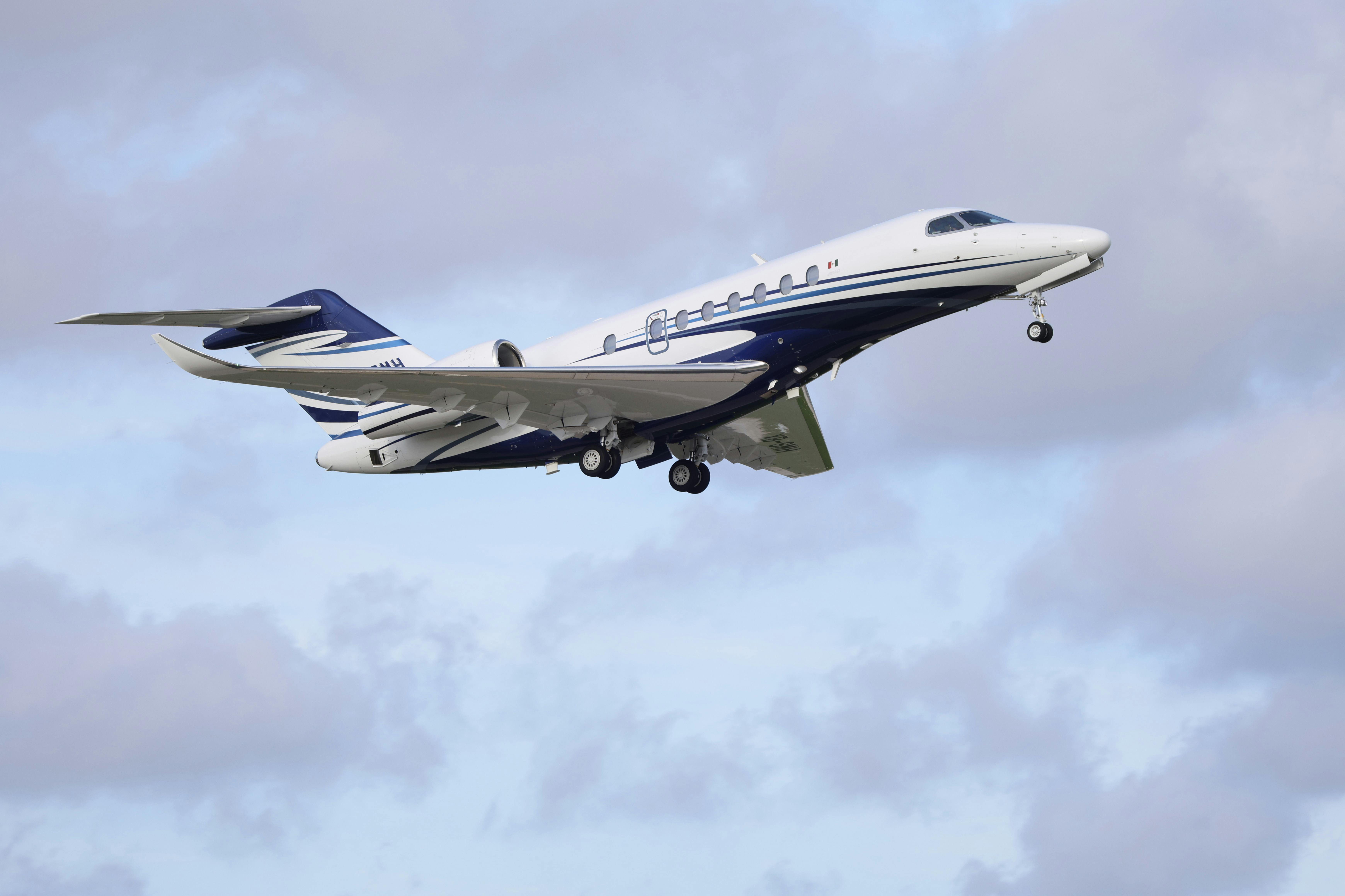 How To Choose The Dynamic World Of Private Jet Memberships