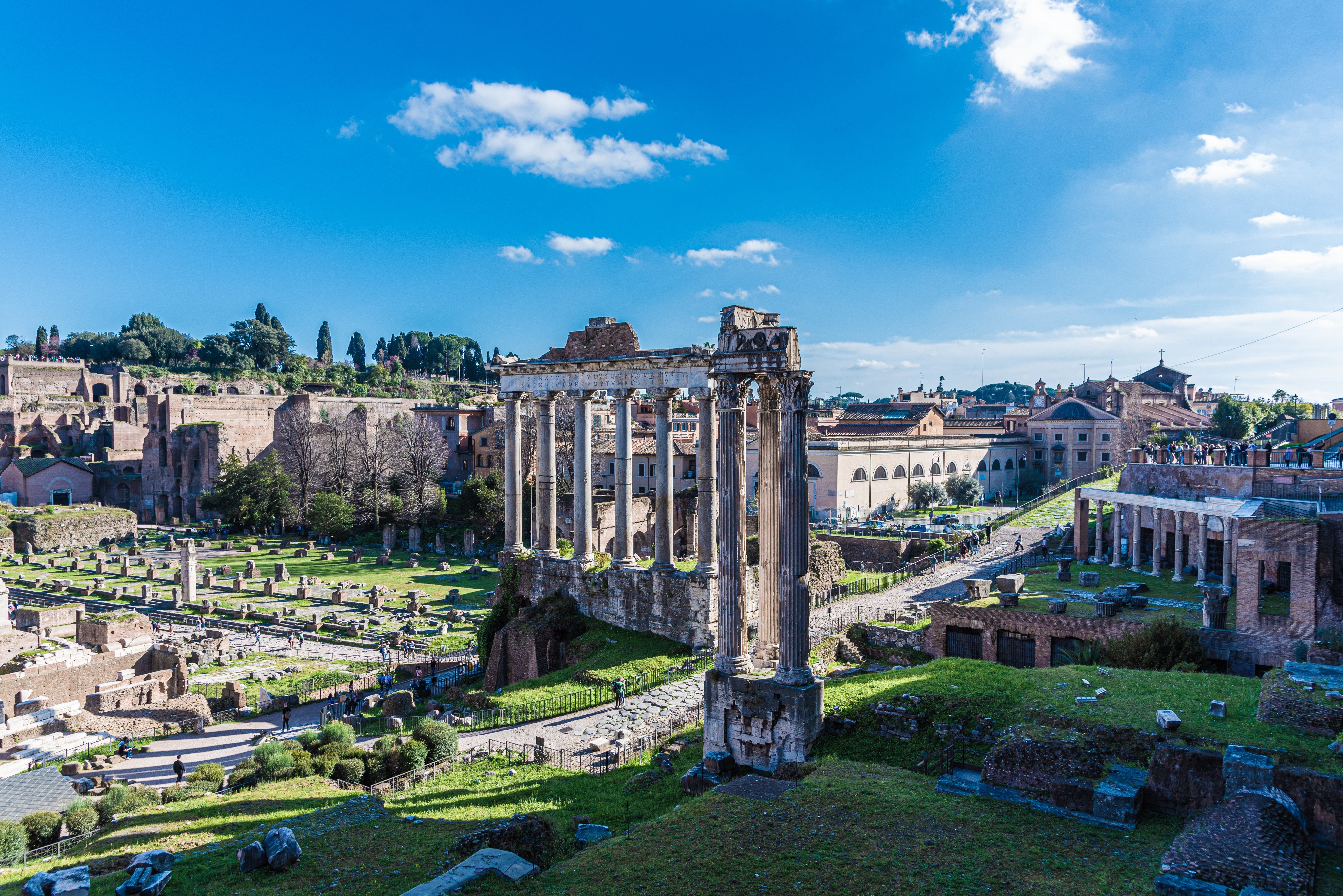 Ruínas Do Antigo Fórum Romano Em Roma, Itália · Foto profissional gratuita