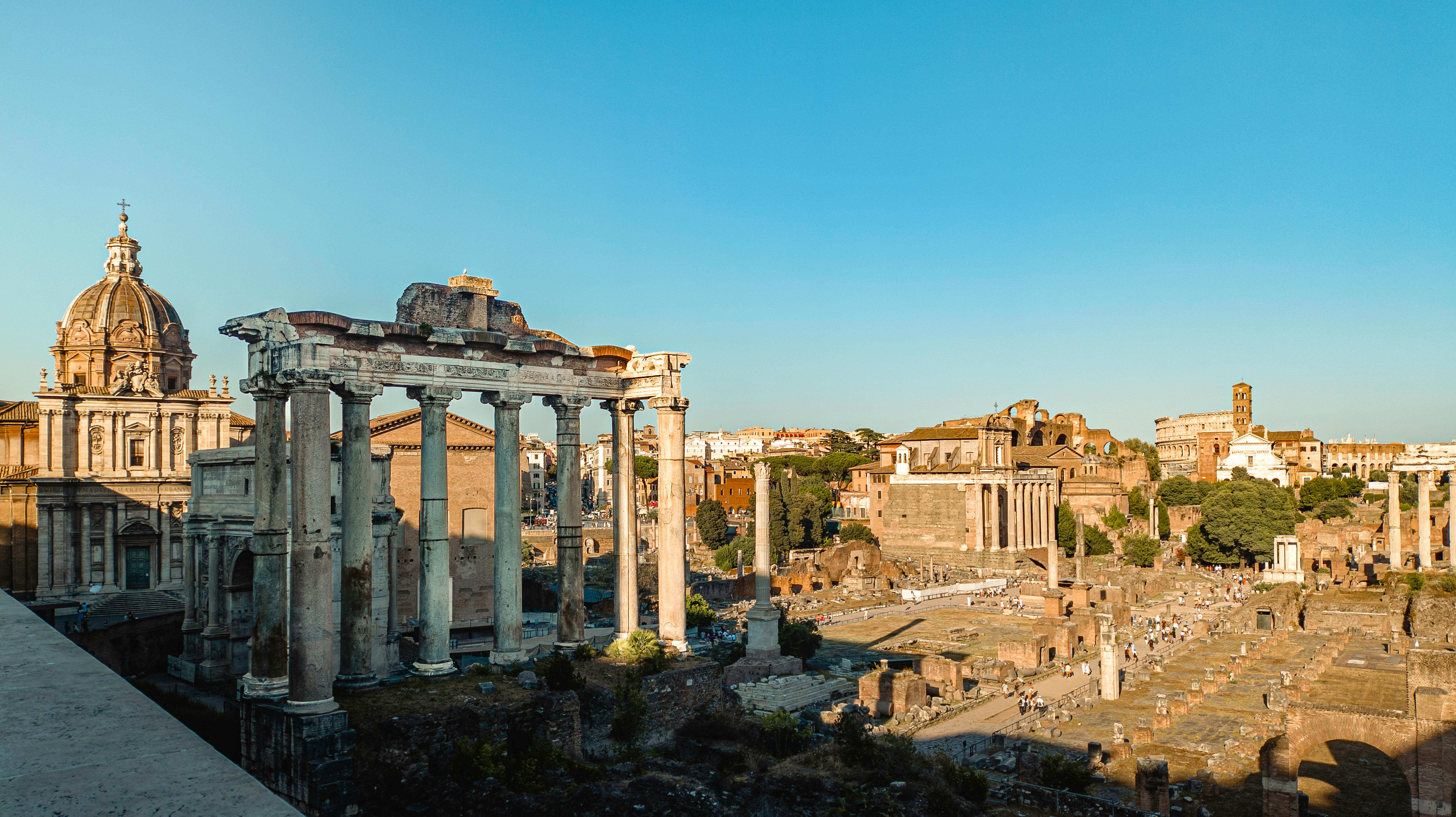 I've Been a Tour Guide in Rome for 17 Years—Here Are 8 Hidden Gems You Won't Find in Guidebooks — Photo by Daniel Ledesma on 