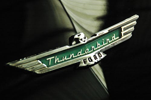 Photos gratuites de vieille voiture. thunderbird