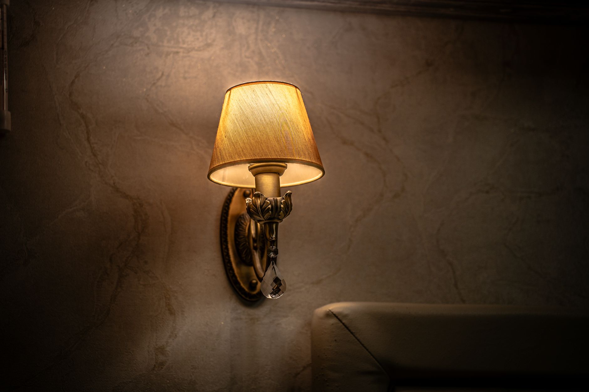 Best Sconce Lights 2026: Plug-In, Hardwired & Swing Arm