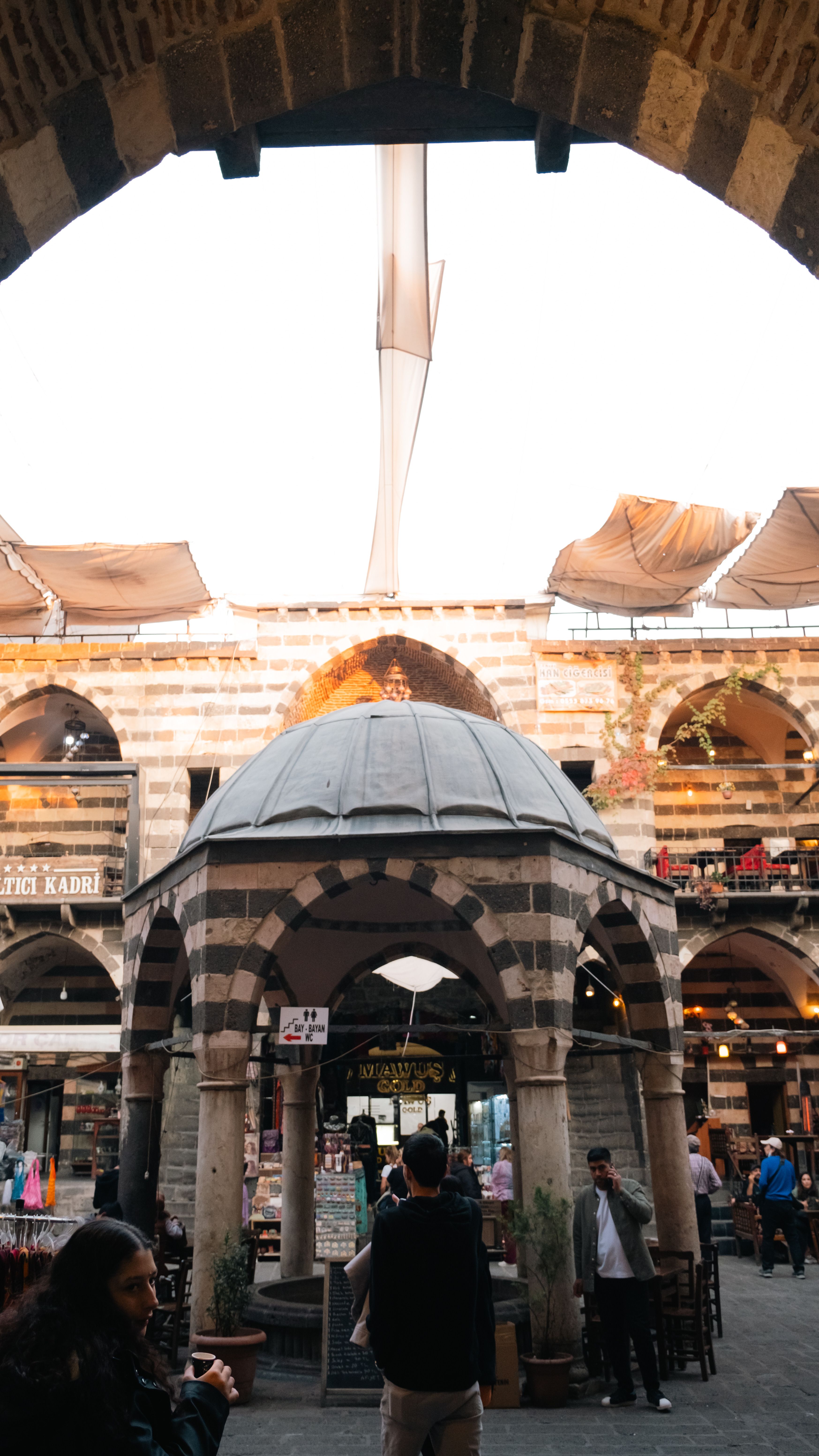 Historic Bazaar Courtyard with Stone Arches · Free Stock Photo