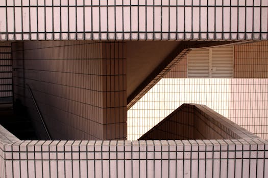 香港现代建筑展示中，一个铺瓦楼梯的抽象视图