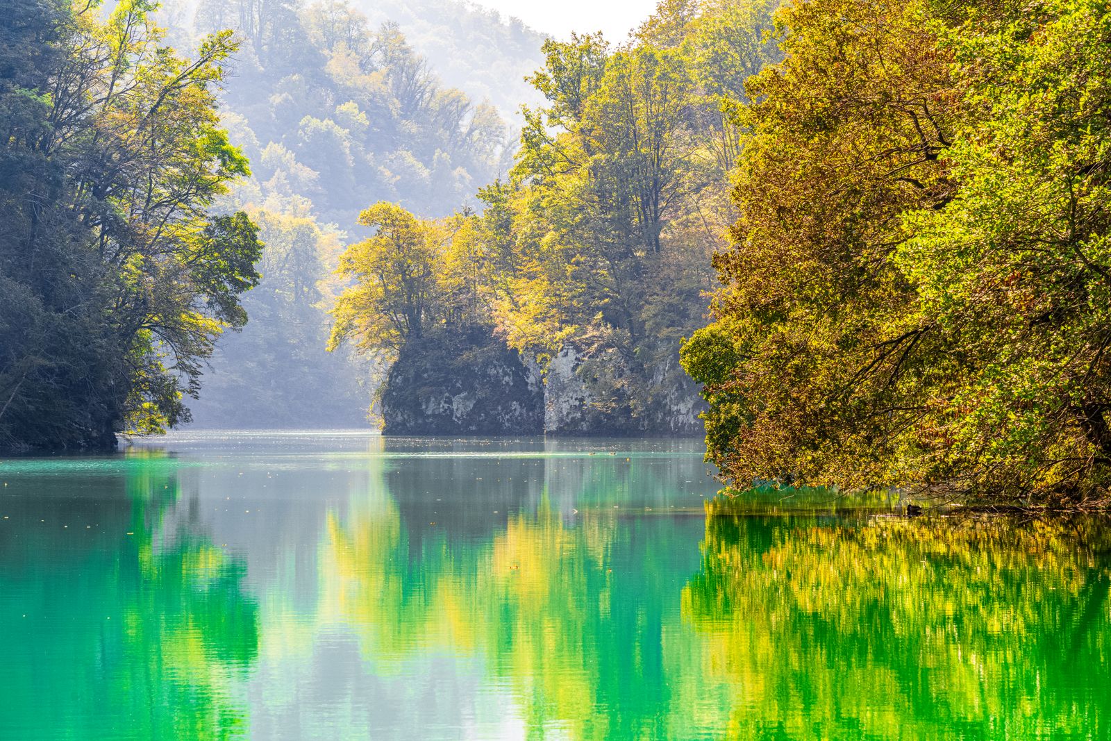 Emerald Green Photos, Download The BEST Free Emerald Green Stock Photos ...