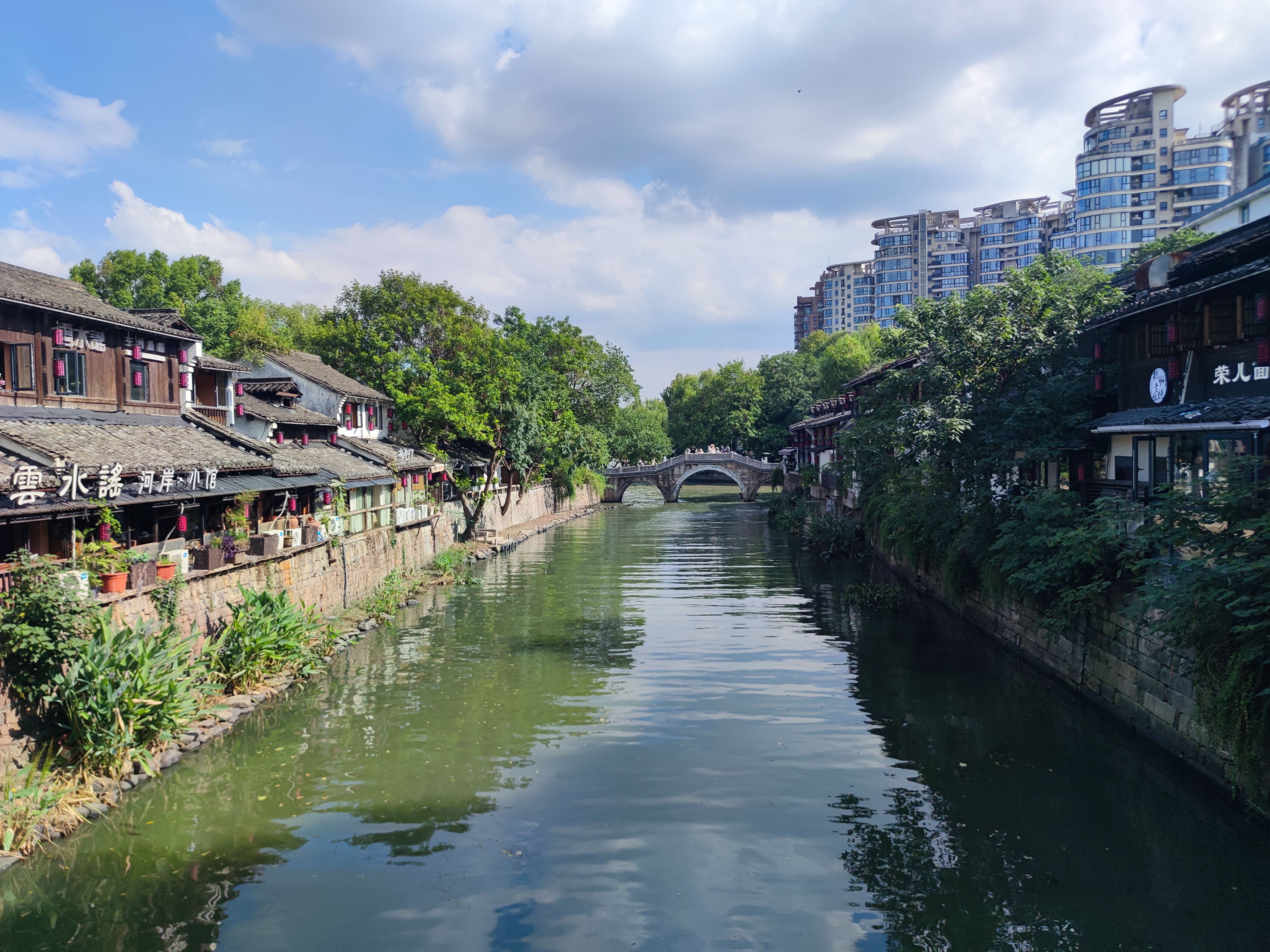 Hangzhou Grand Canal Guide 2026: UNESCO Heritage Waterway, Night Cruise & Canal Culture