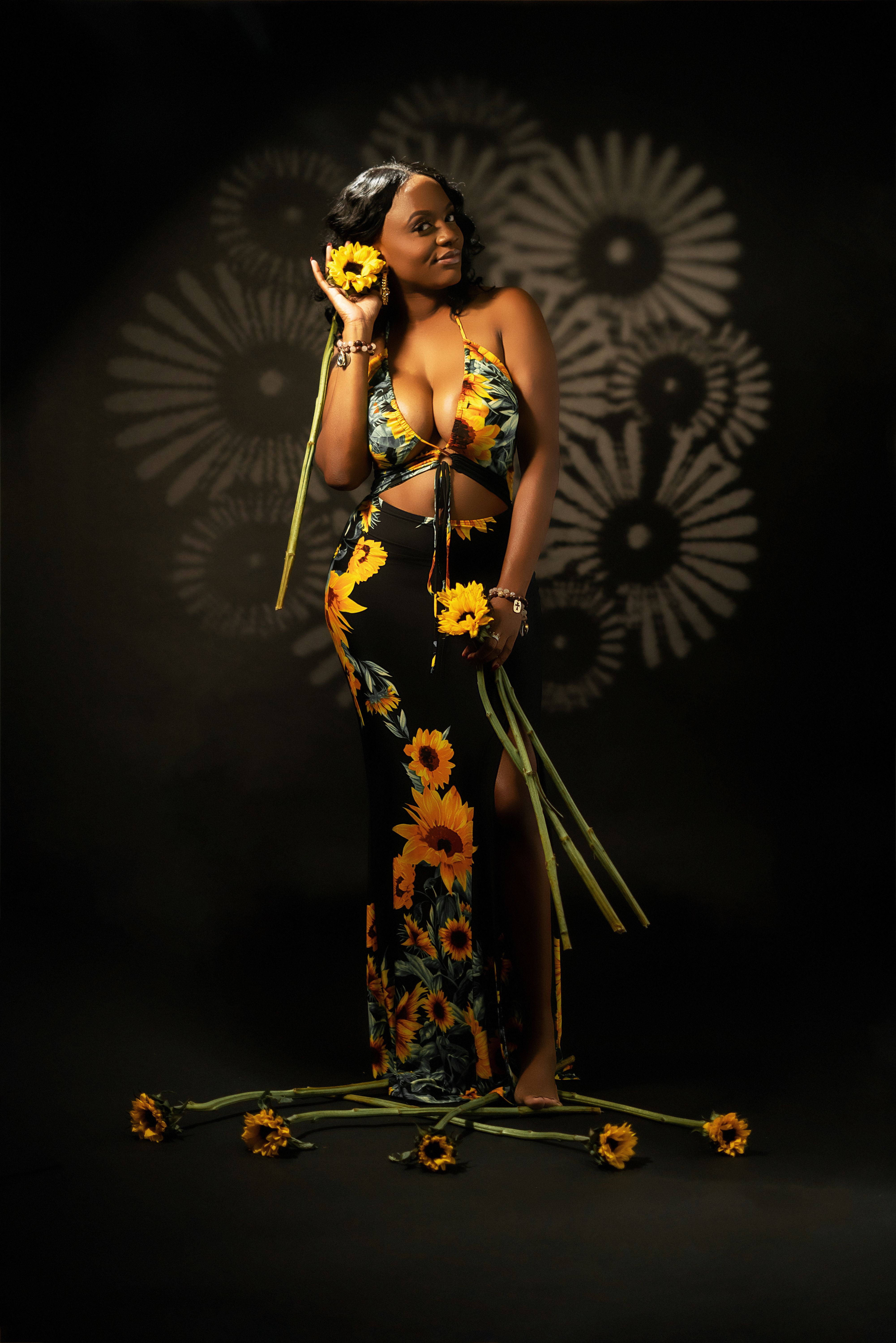 Sunflower Dress Photos, Download The BEST Free Sunflower Dress Stock Photos  & HD Images