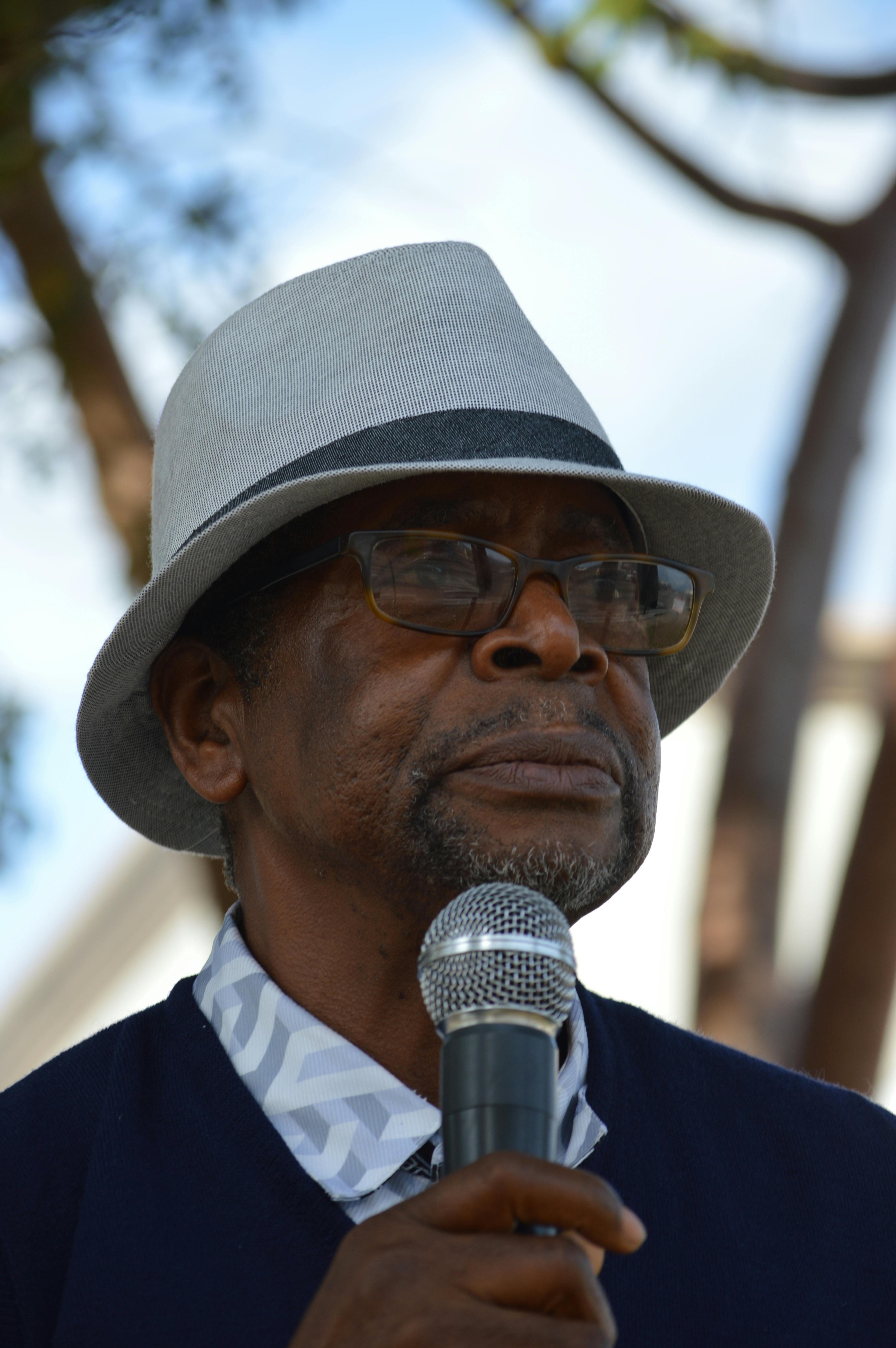 Crafting the Perfect Introduction to Captivate the Audience