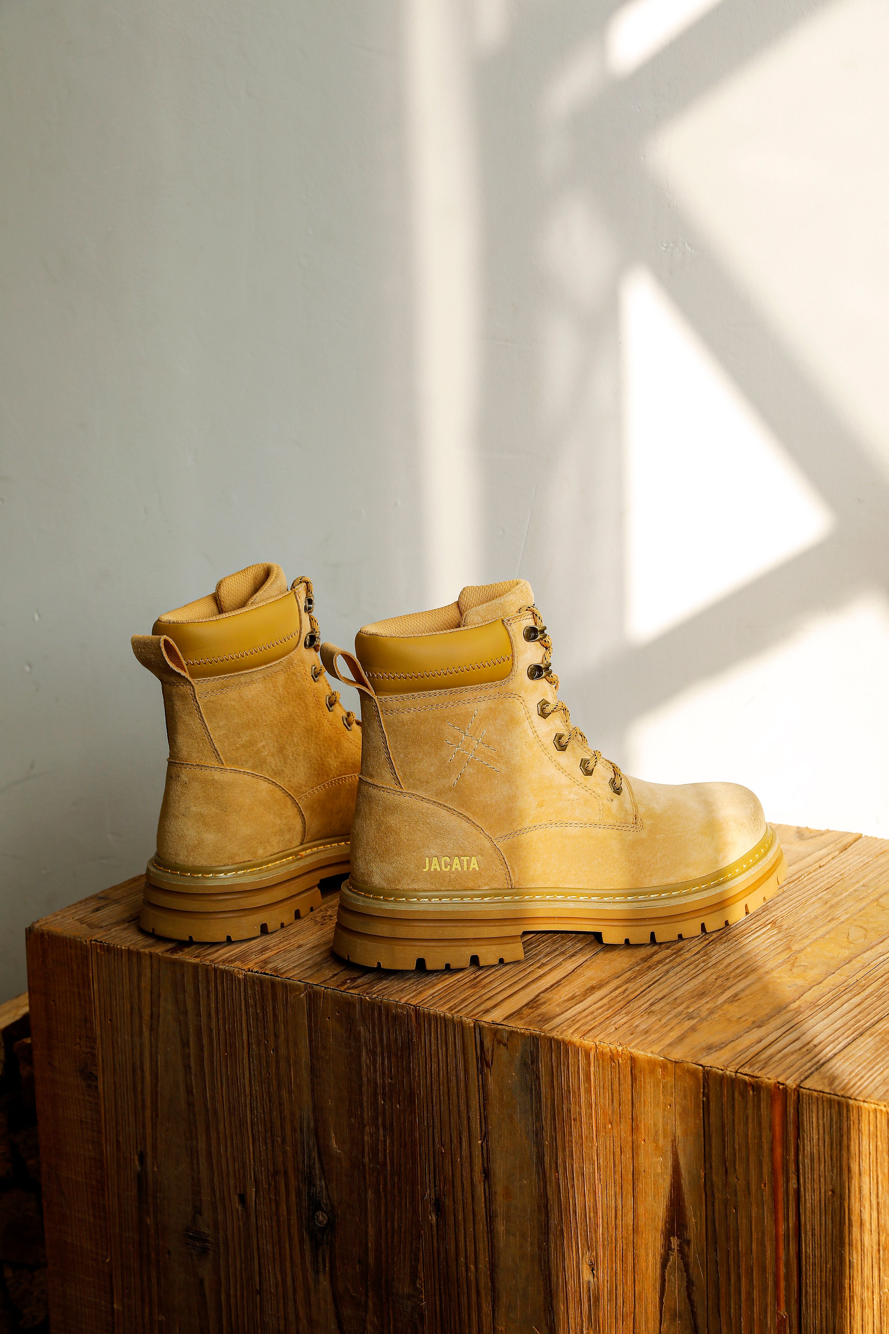 Bota Coturno