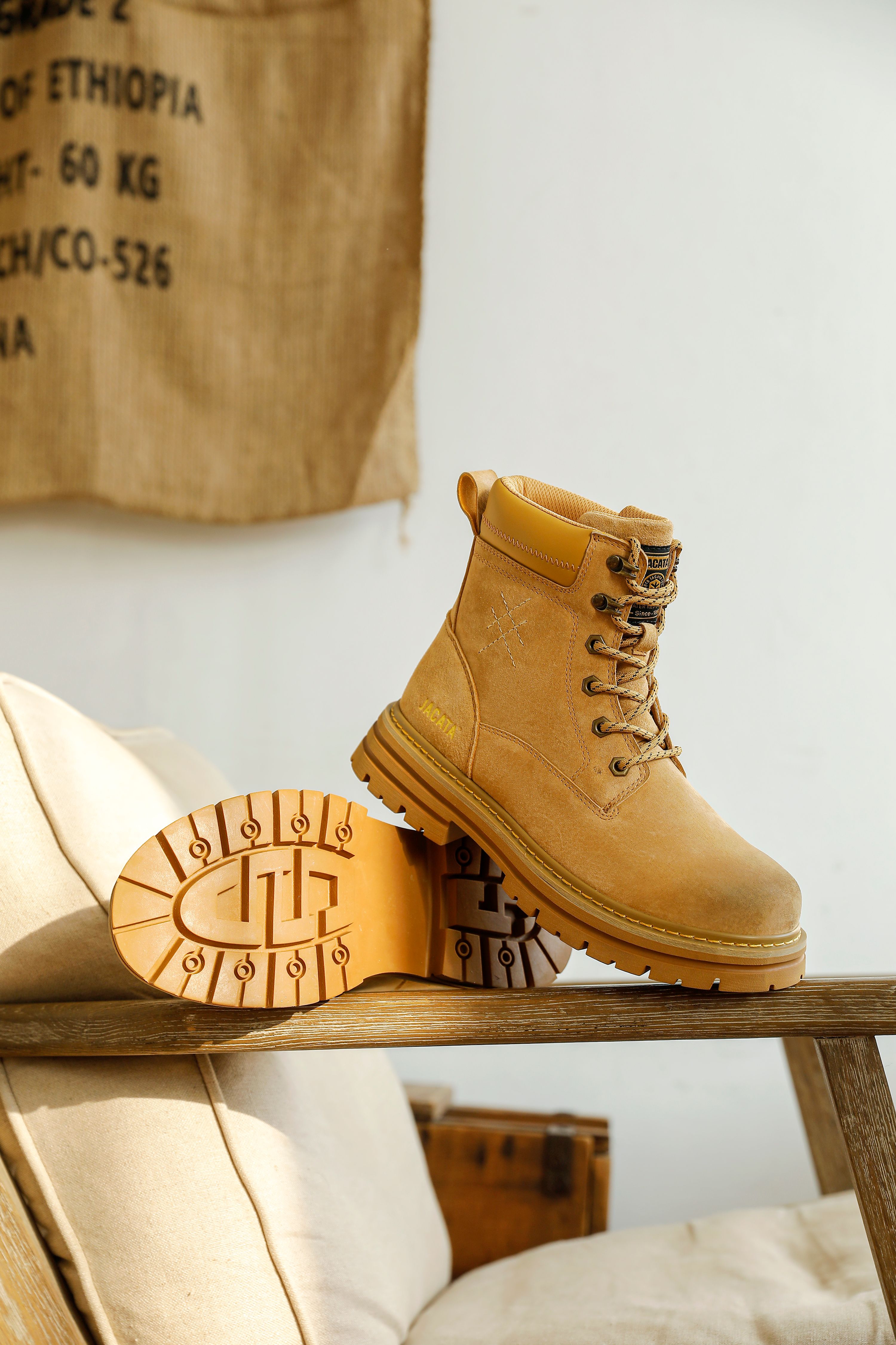 Bota Coturno