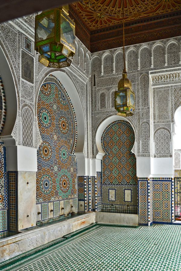 زليج وتشطيب