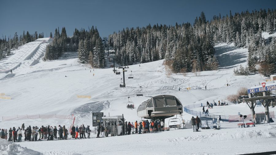 Fun Valley, Iowa: A Beginner-Friendly Family Ski Hill