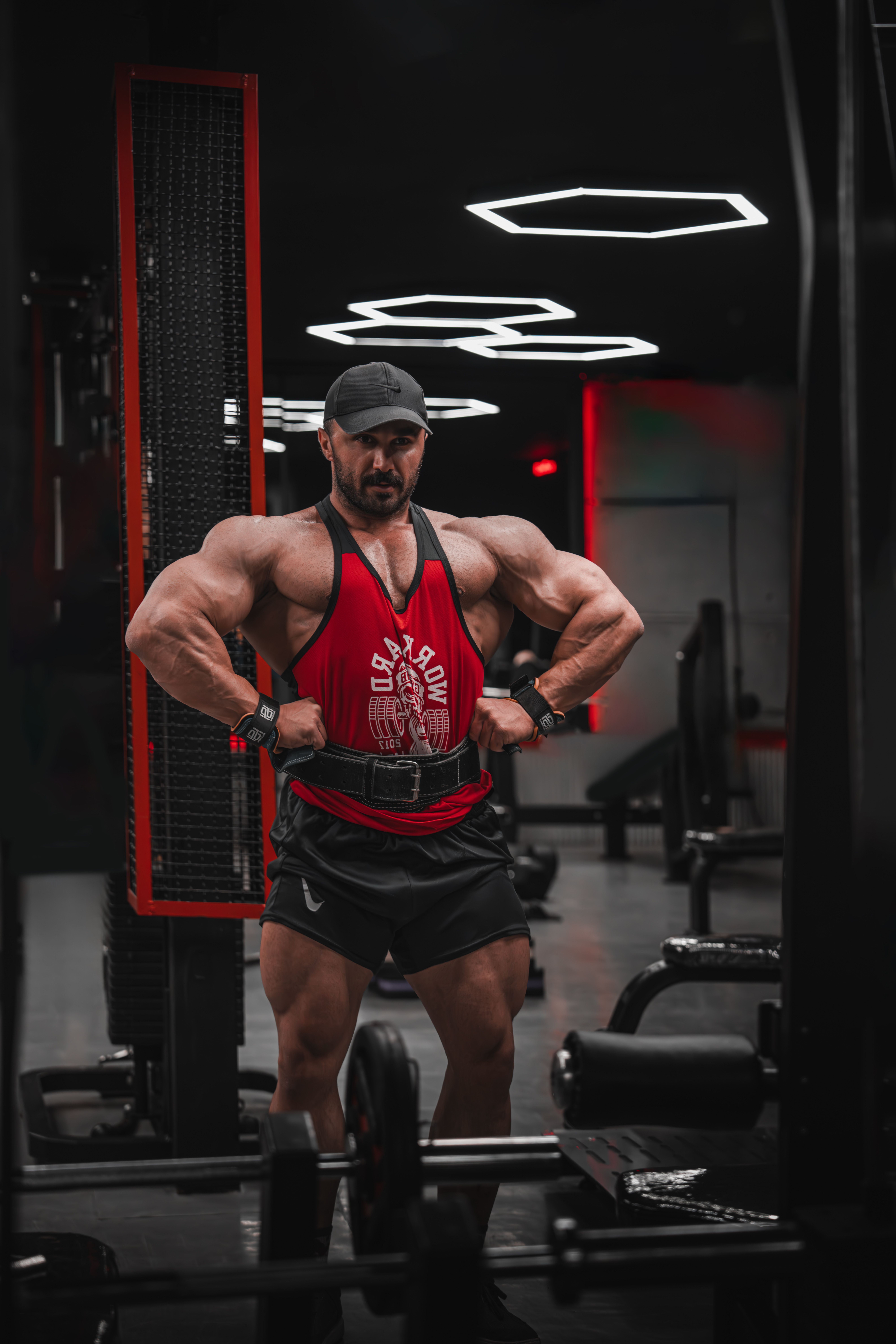 Muscular Bodybuilder in Modern Gym Setting · Free Stock Photo