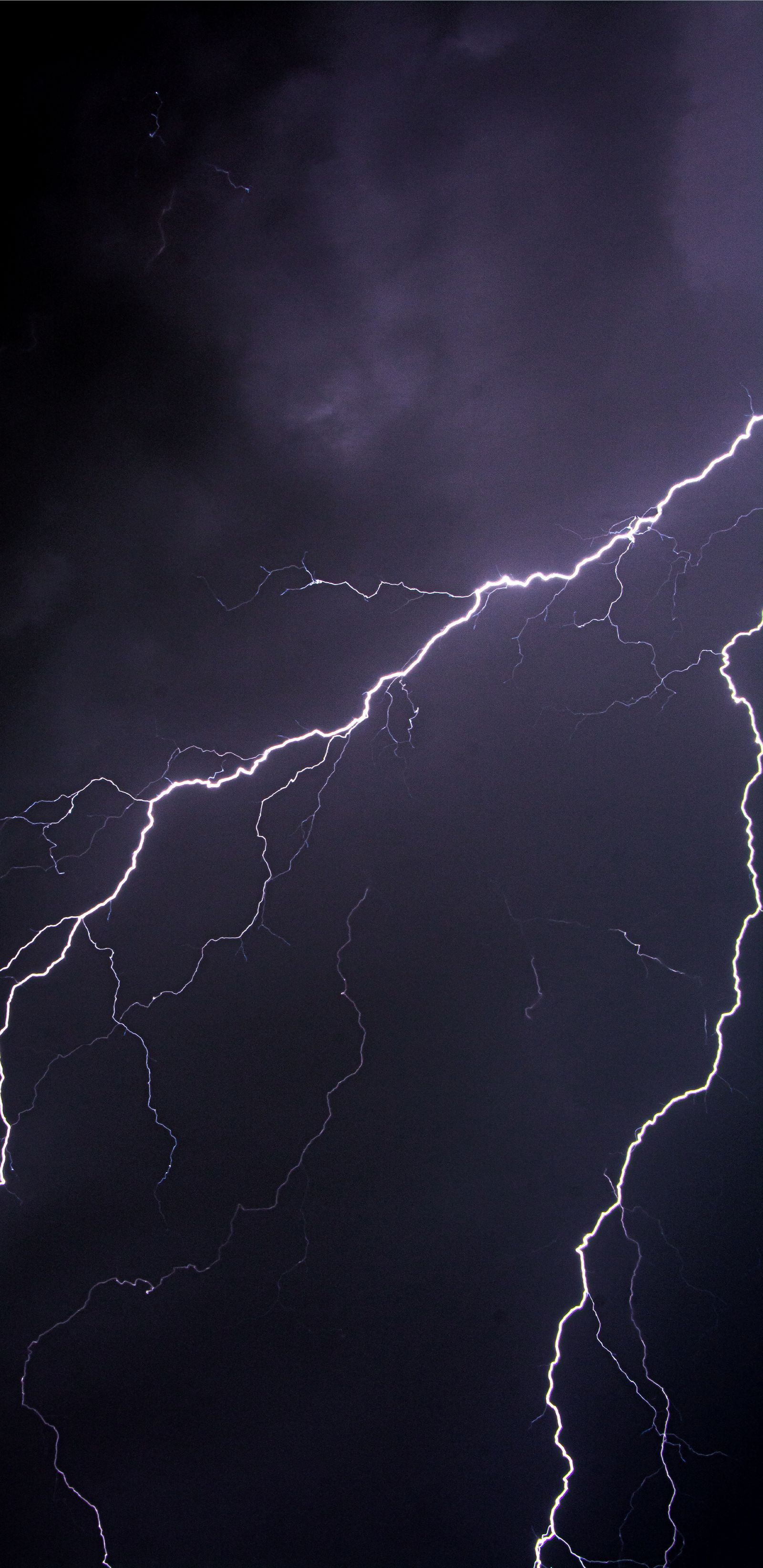 Dramatic Lightning Bolt in Stormy Sky · Free Stock Photo